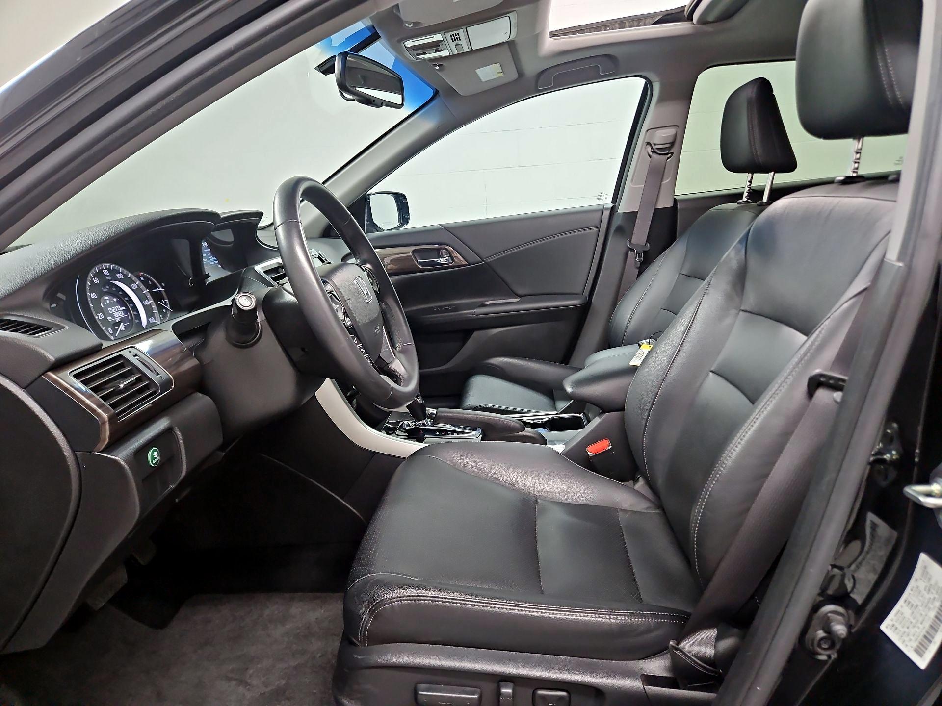 Thumbnail: 2017 Honda Accord - 11