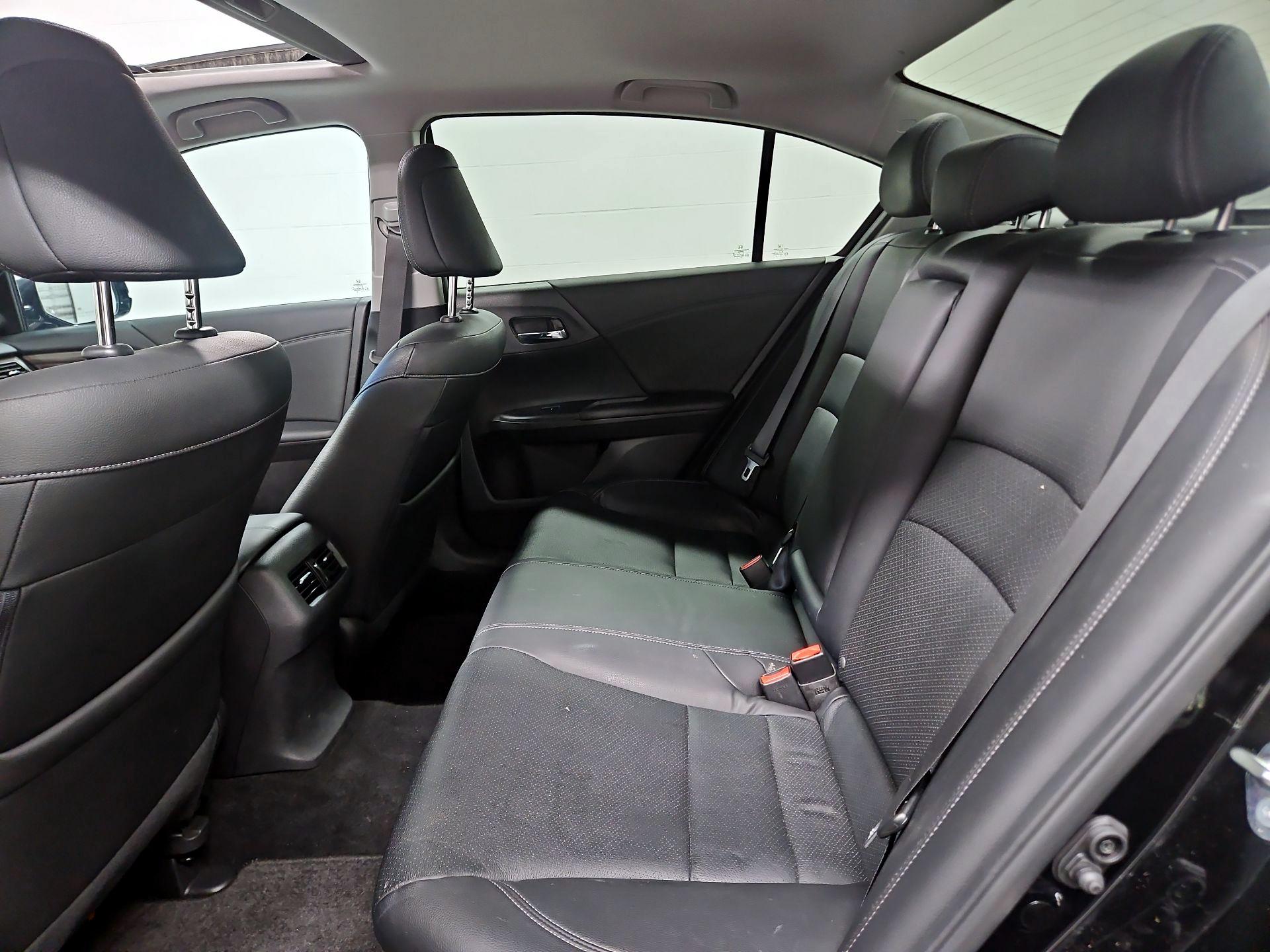 Thumbnail: 2017 Honda Accord - 20
