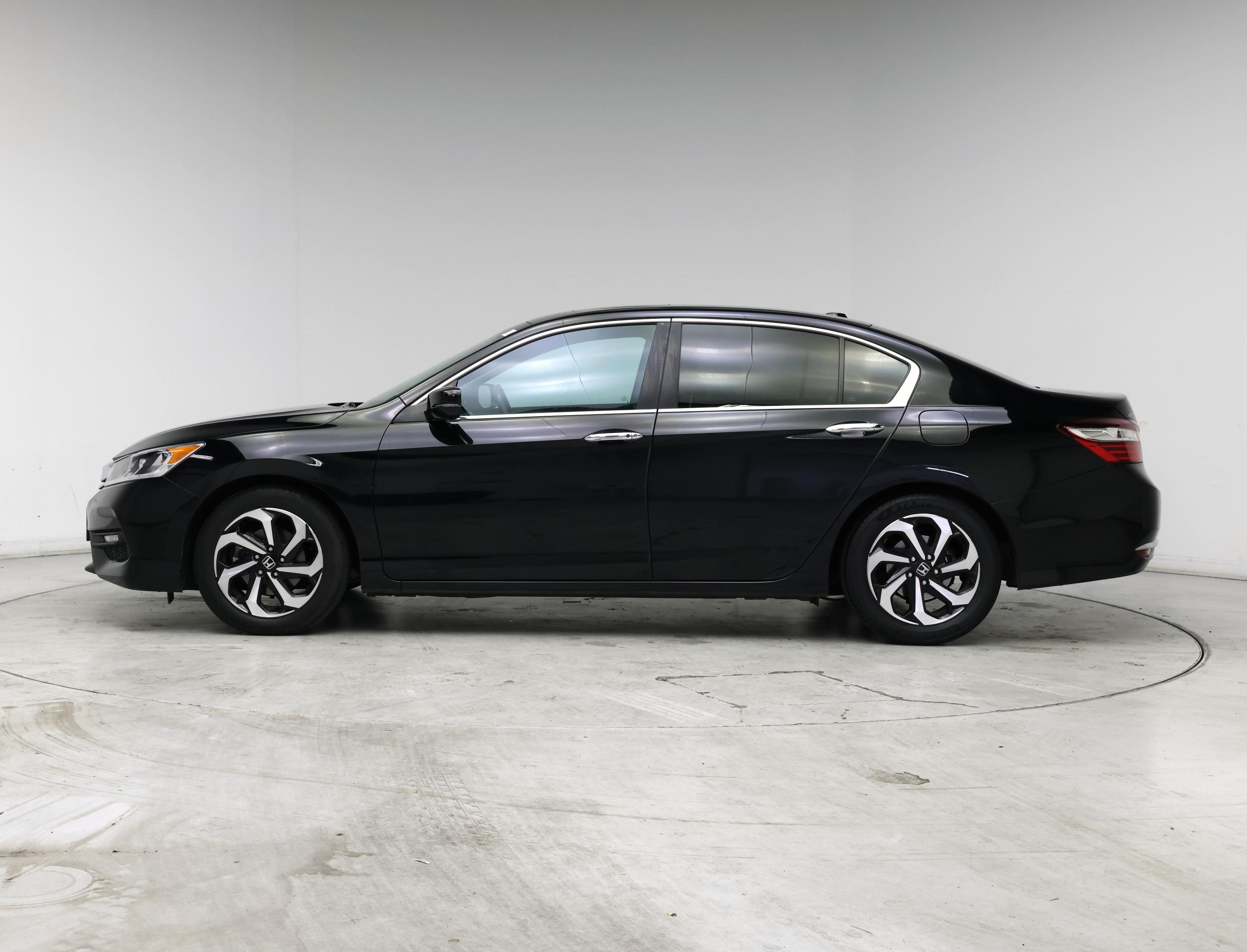 Thumbnail: 2017 Honda Accord - 3