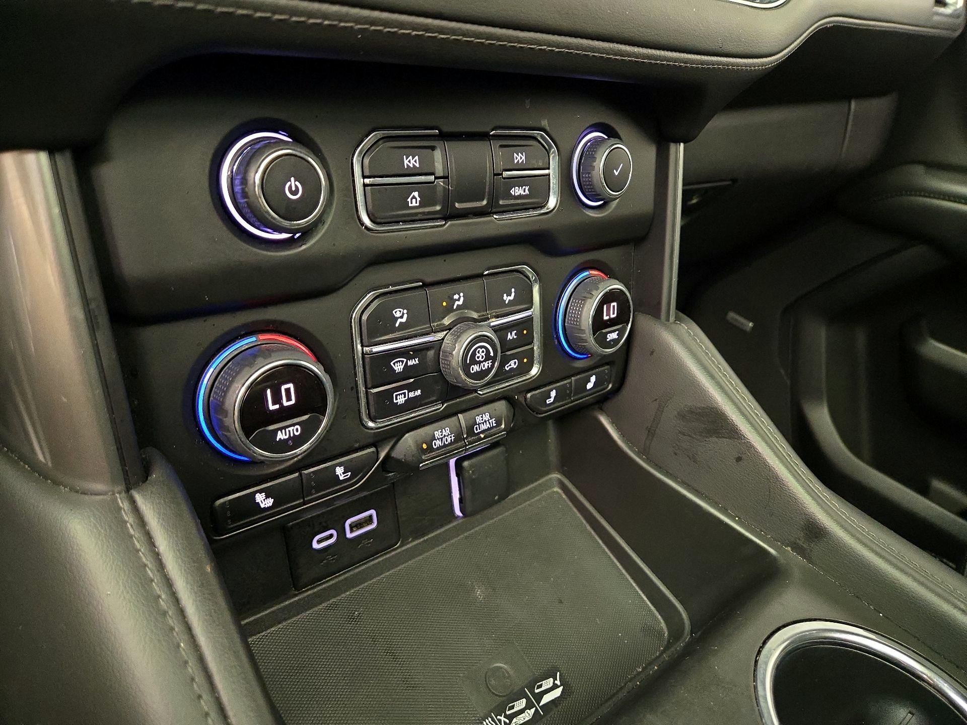 Thumbnail: 2022 Chevrolet Tahoe - 17