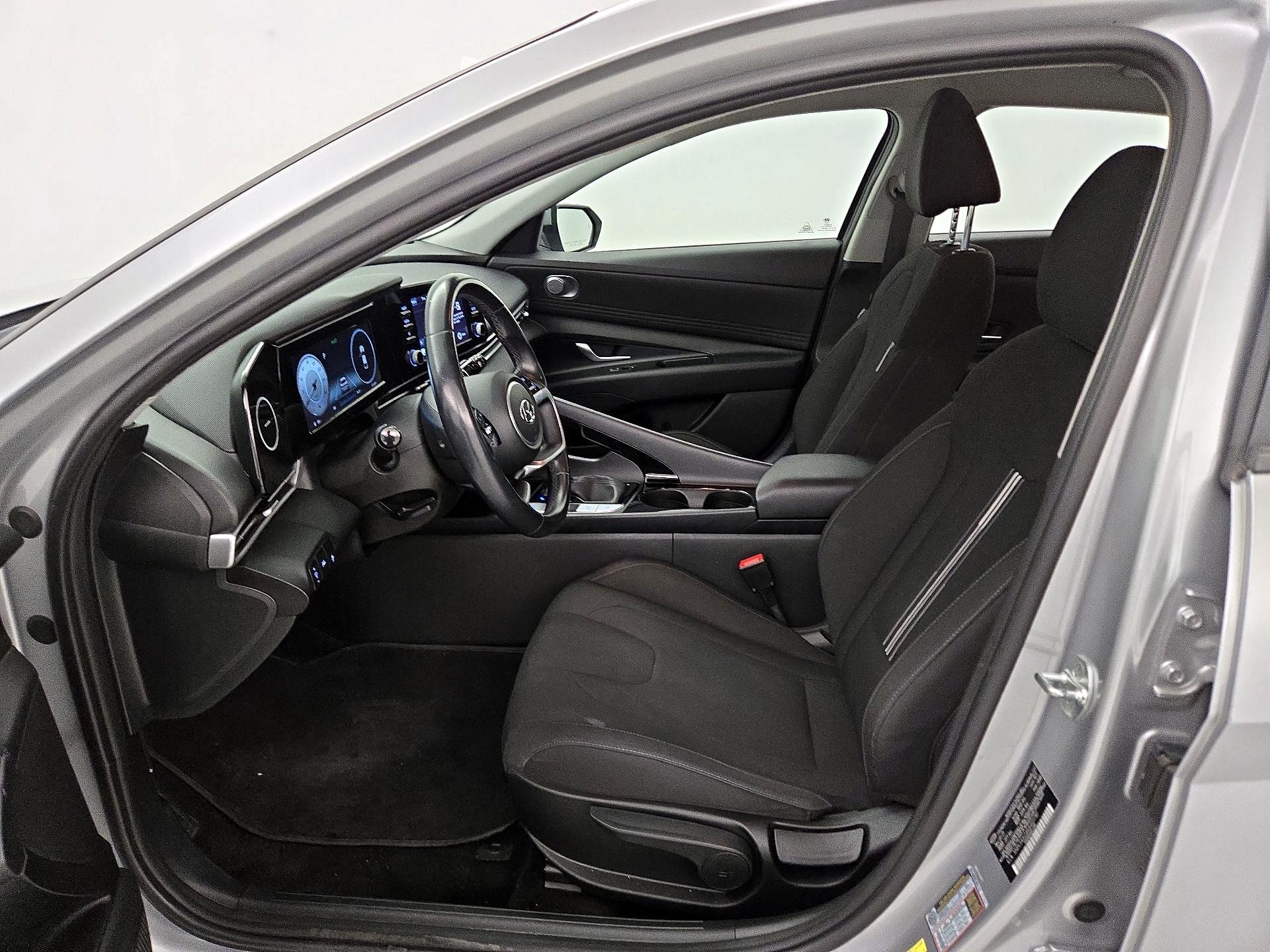 Thumbnail: 2021 Hyundai Elantra - 11