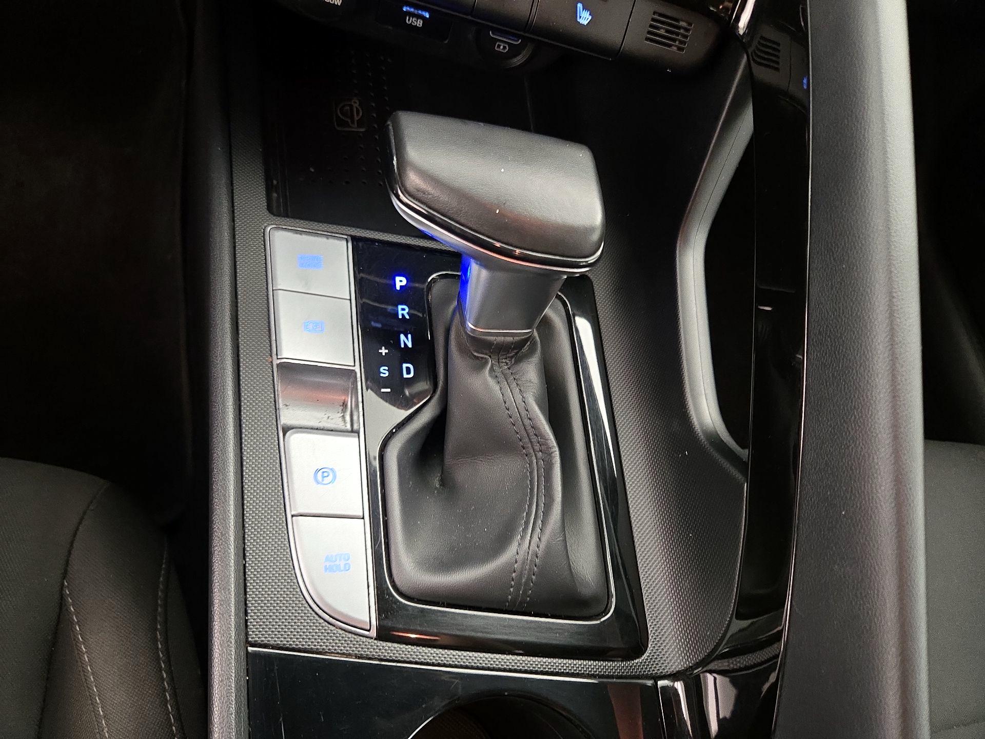 Thumbnail: 2021 Hyundai Elantra - 17