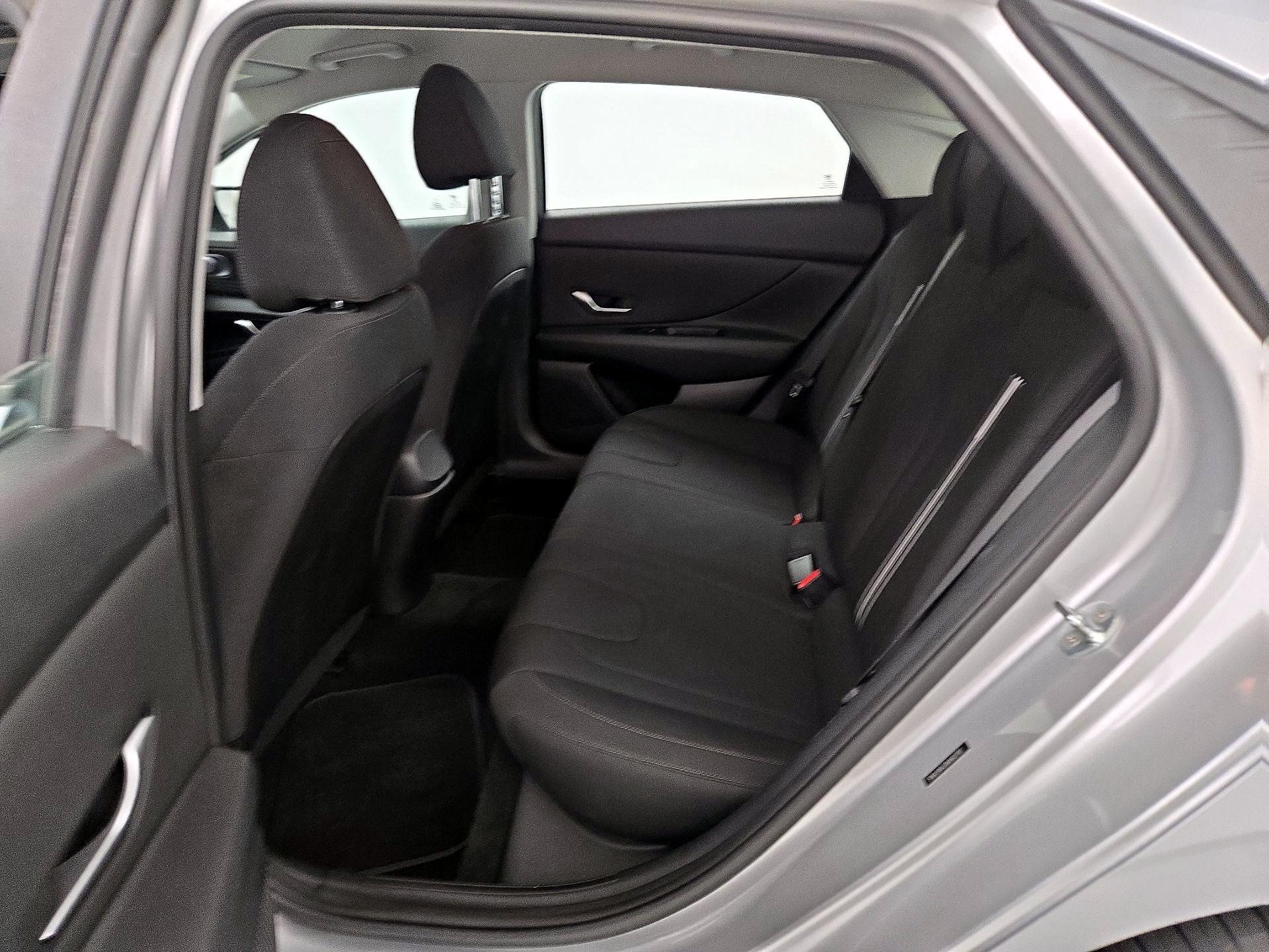 Thumbnail: 2021 Hyundai Elantra - 19