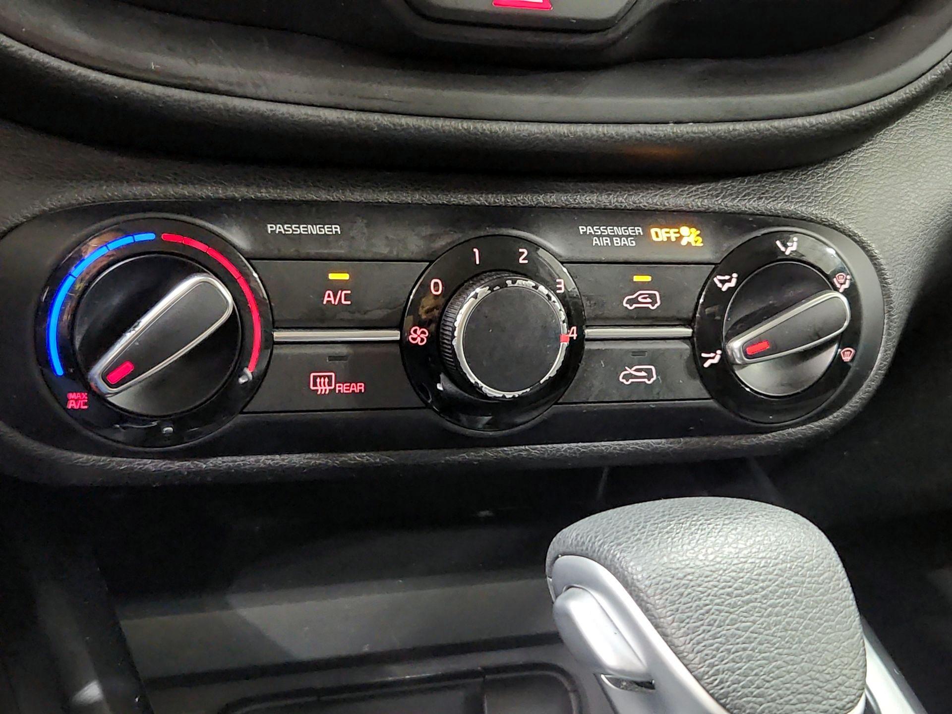 Thumbnail: 2021 Kia Soul - 16