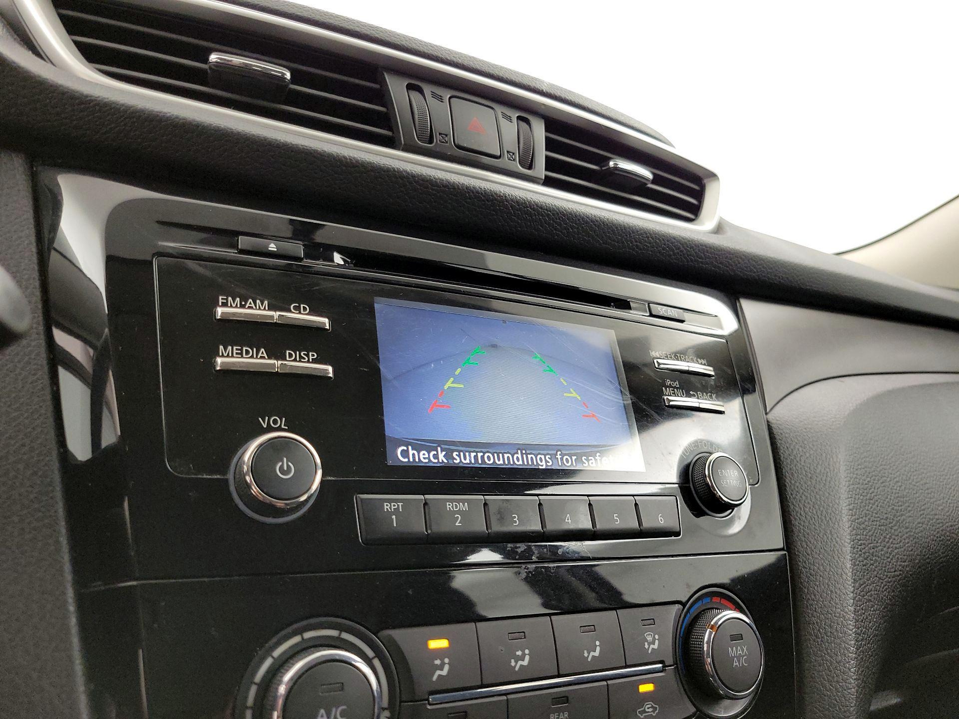 Thumbnail: 2014 Nissan Rogue - 14
