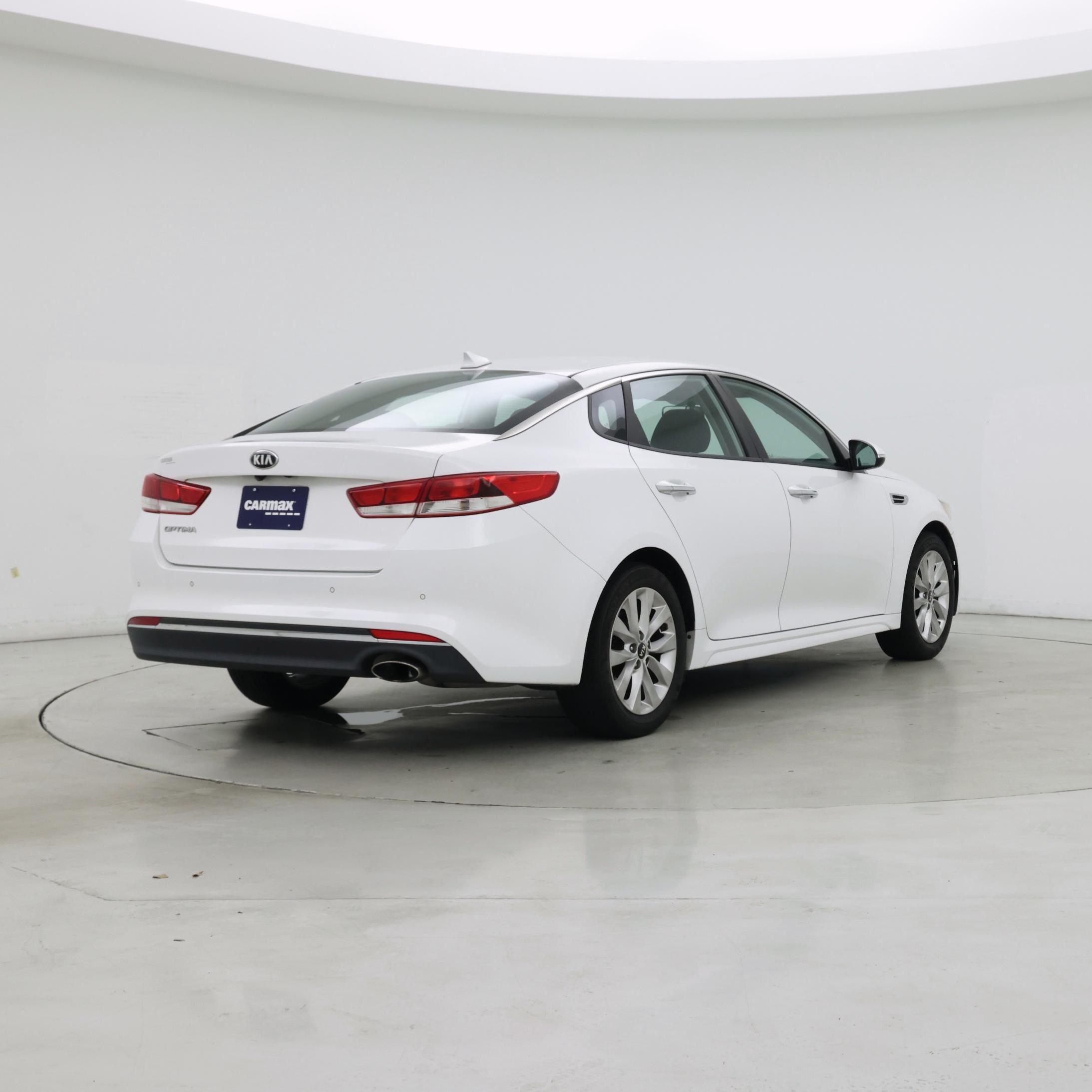 Thumbnail: 2018 Kia Optima - 8