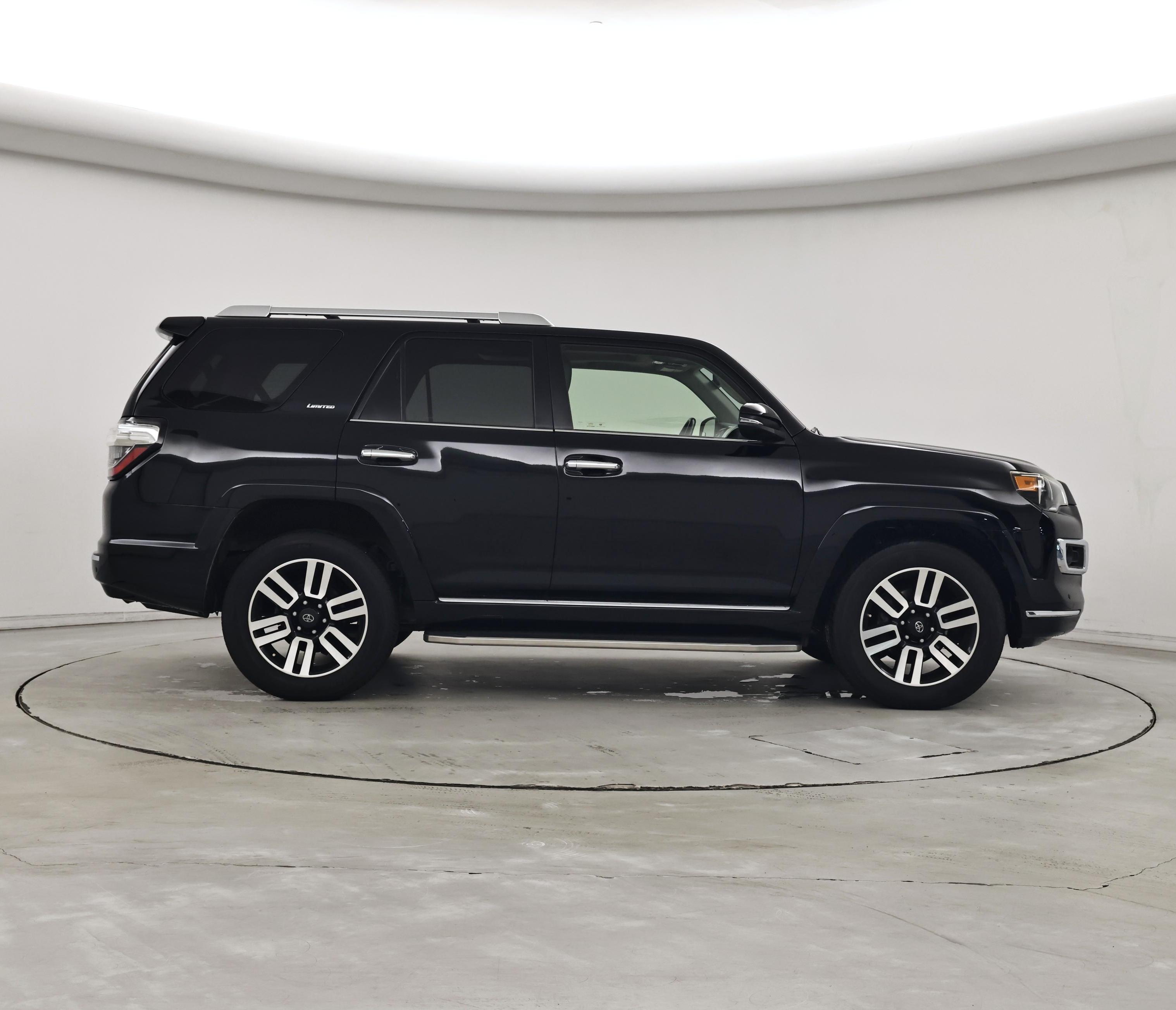 Thumbnail: 2014 Toyota 4Runner - 7
