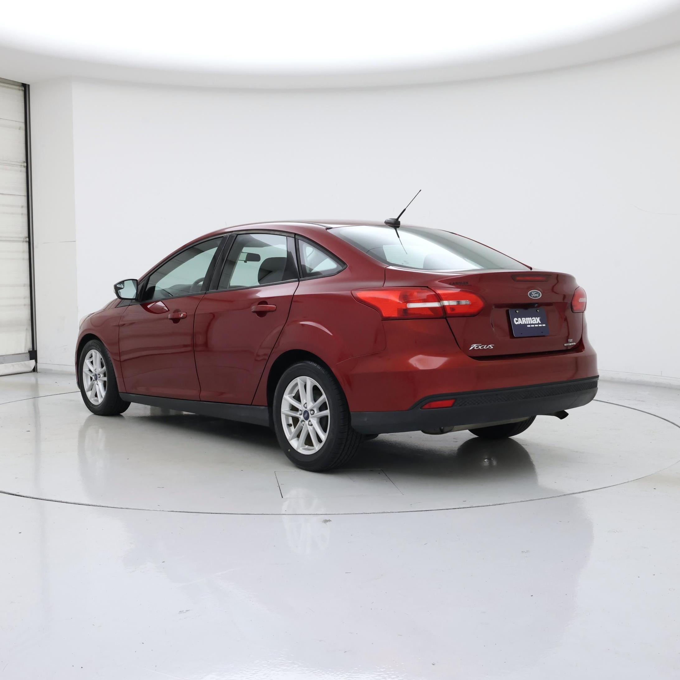Thumbnail: 2016 Ford Focus - 2