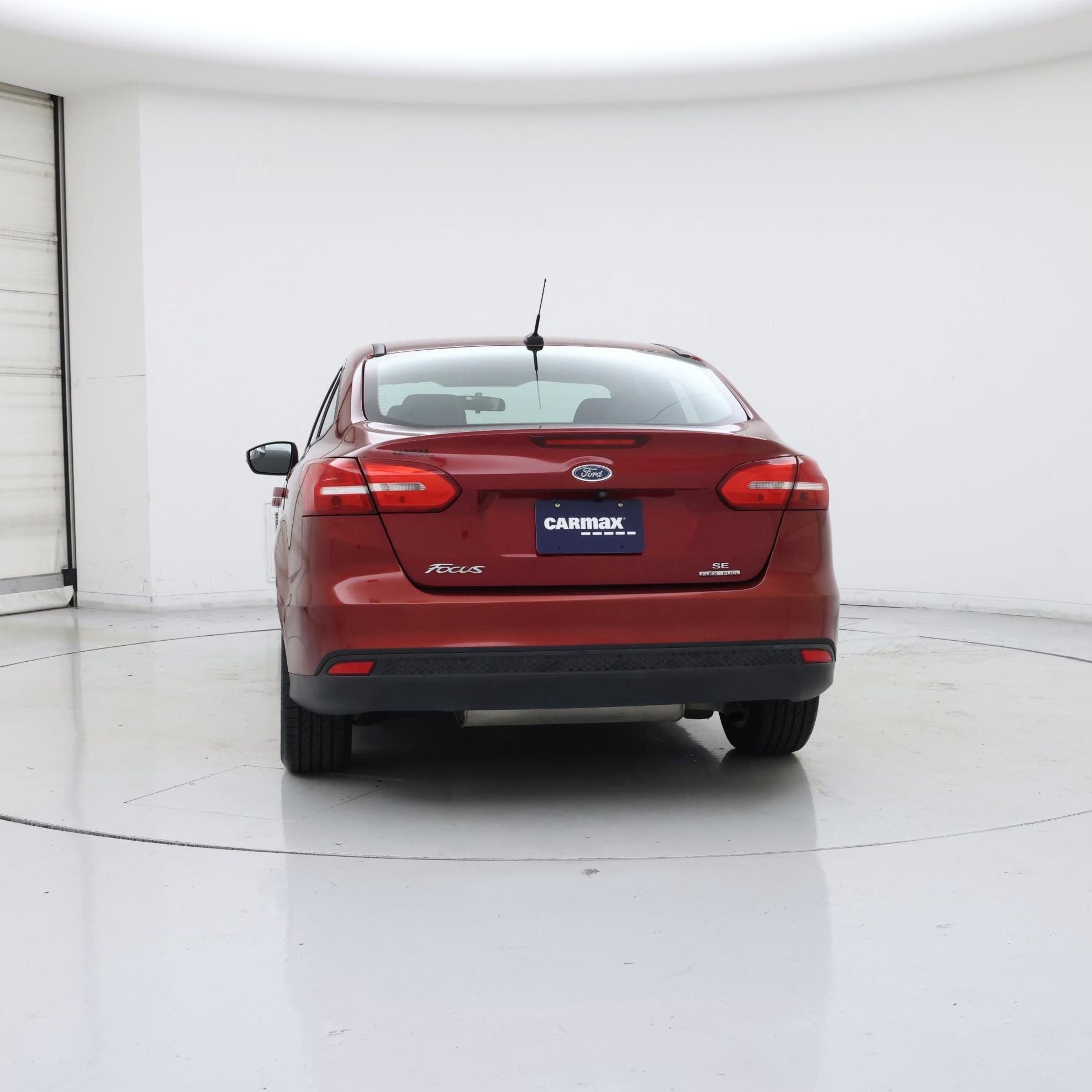 Thumbnail: 2016 Ford Focus - 6