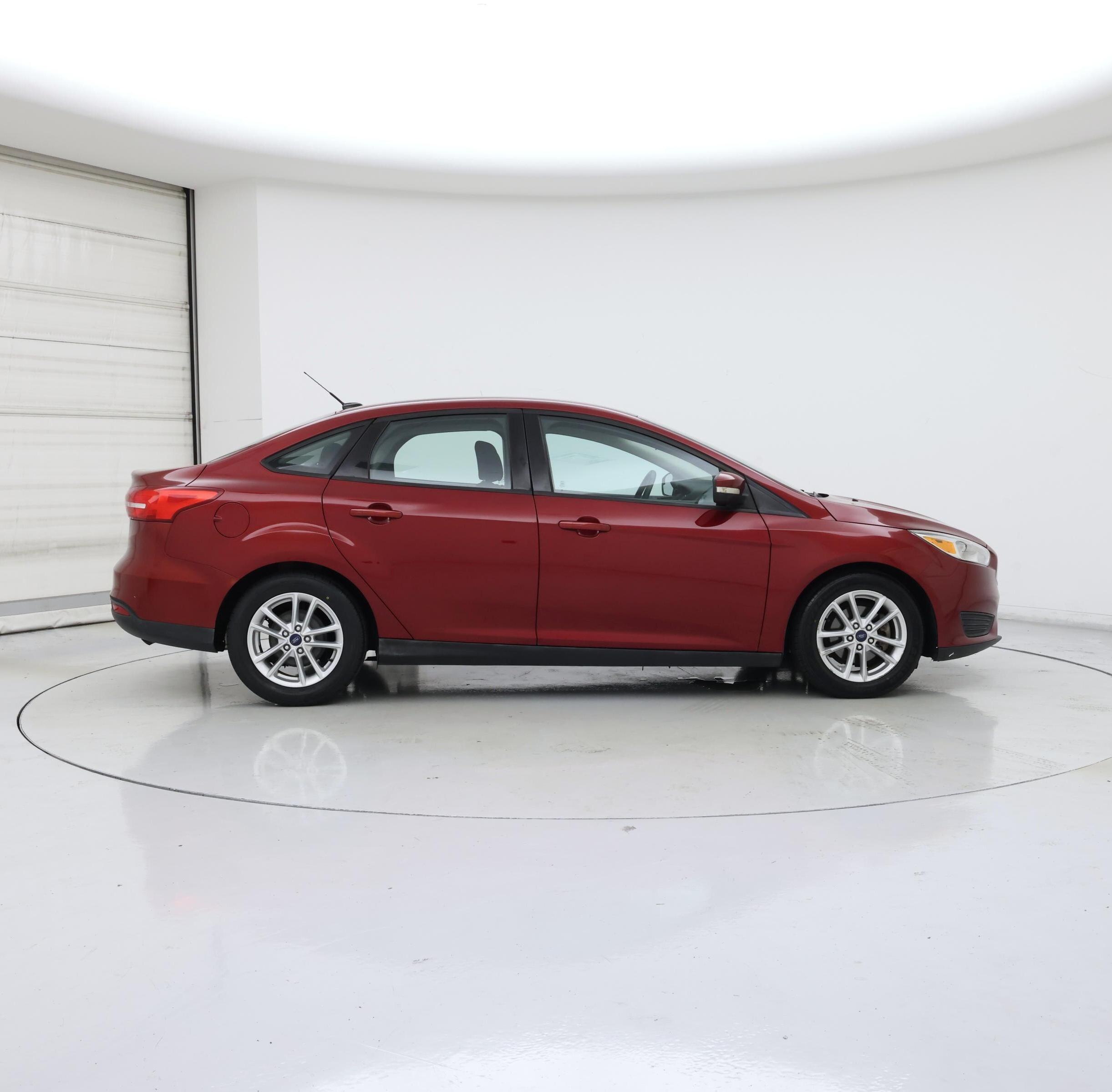 Thumbnail: 2016 Ford Focus - 7
