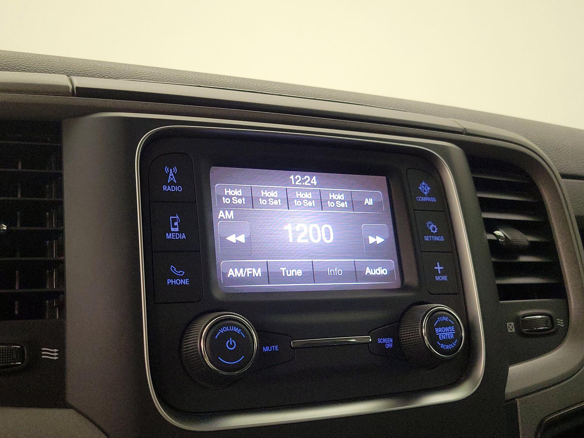 Thumbnail: 2021 RAM 1500 Classic - 15