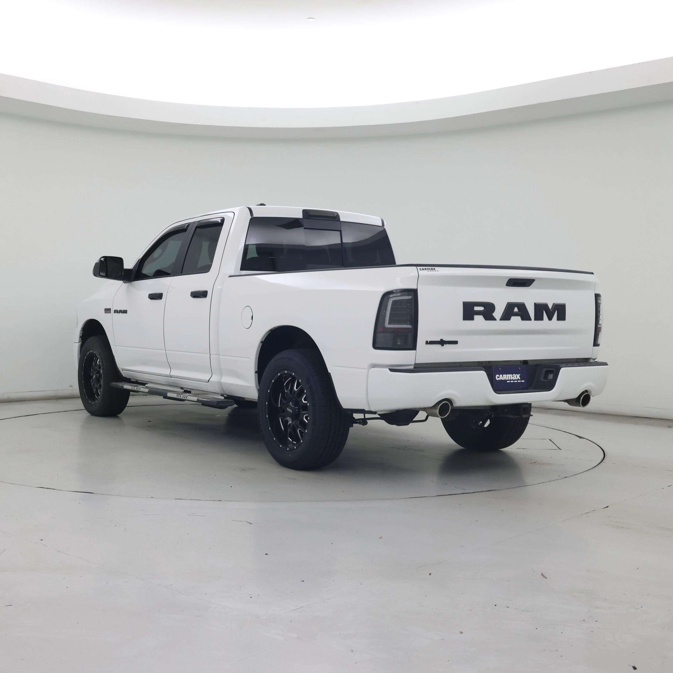 Thumbnail: 2021 RAM 1500 Classic - 2