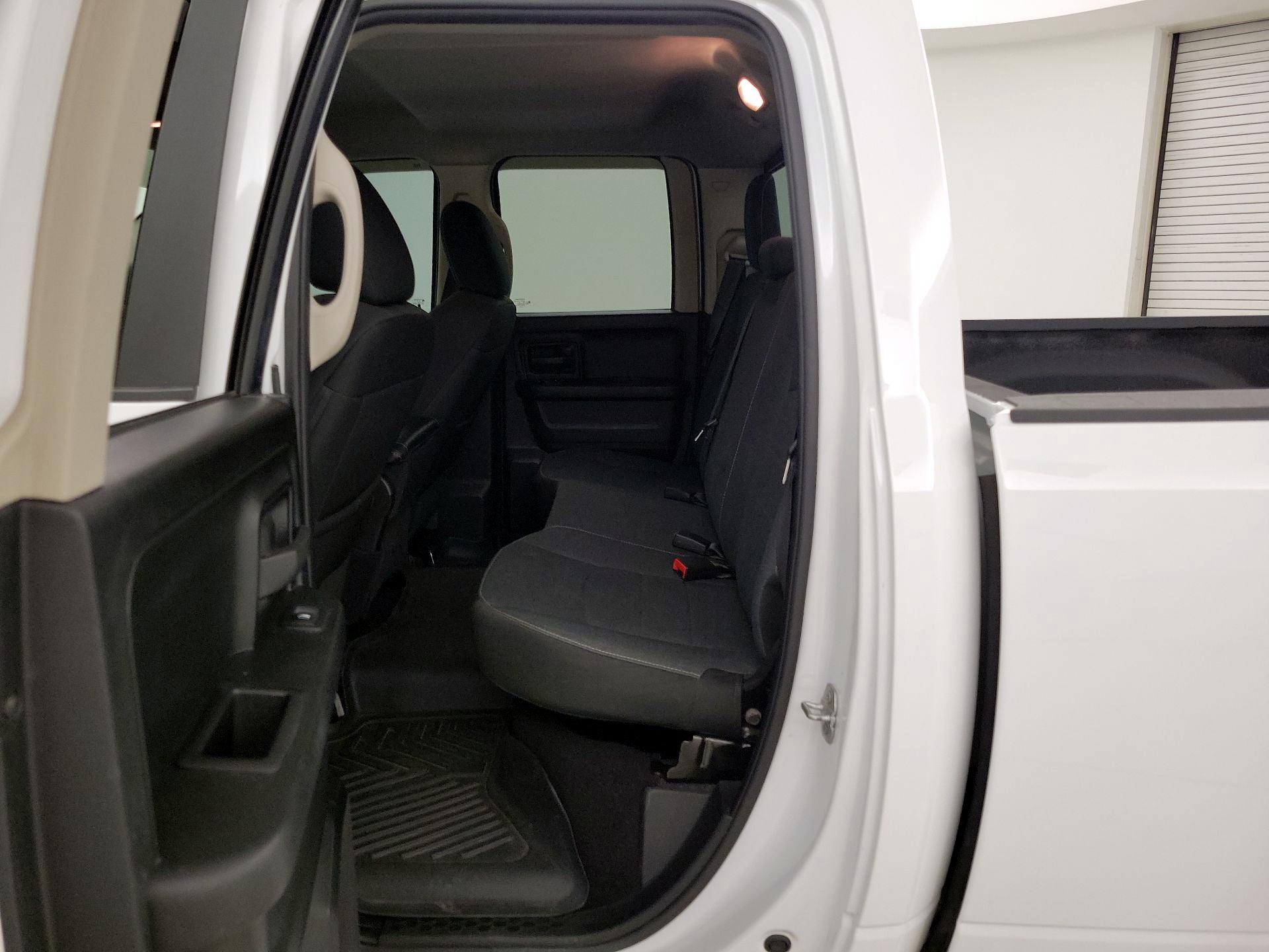 Thumbnail: 2021 RAM 1500 Classic - 19
