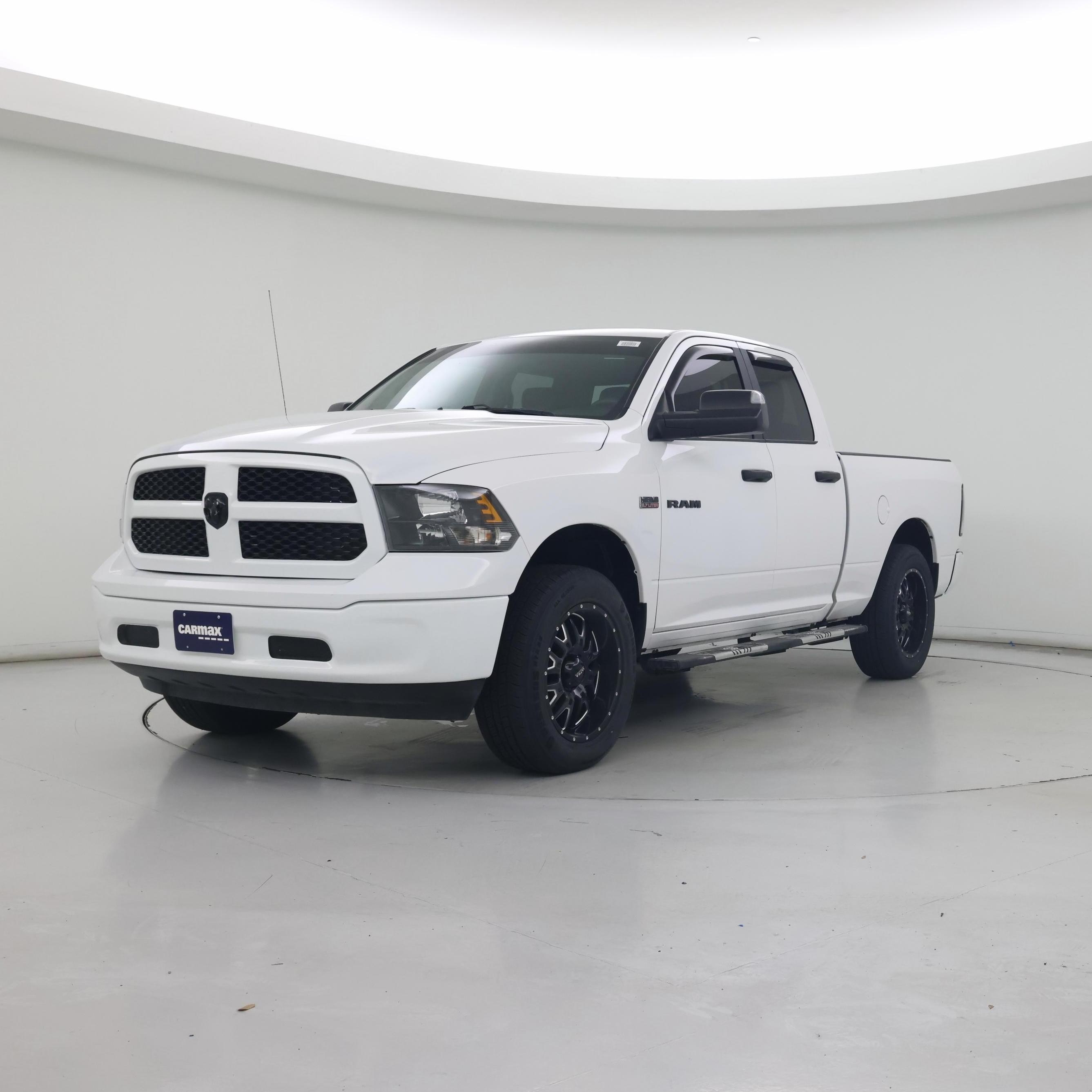 Thumbnail: 2021 RAM 1500 Classic - 4