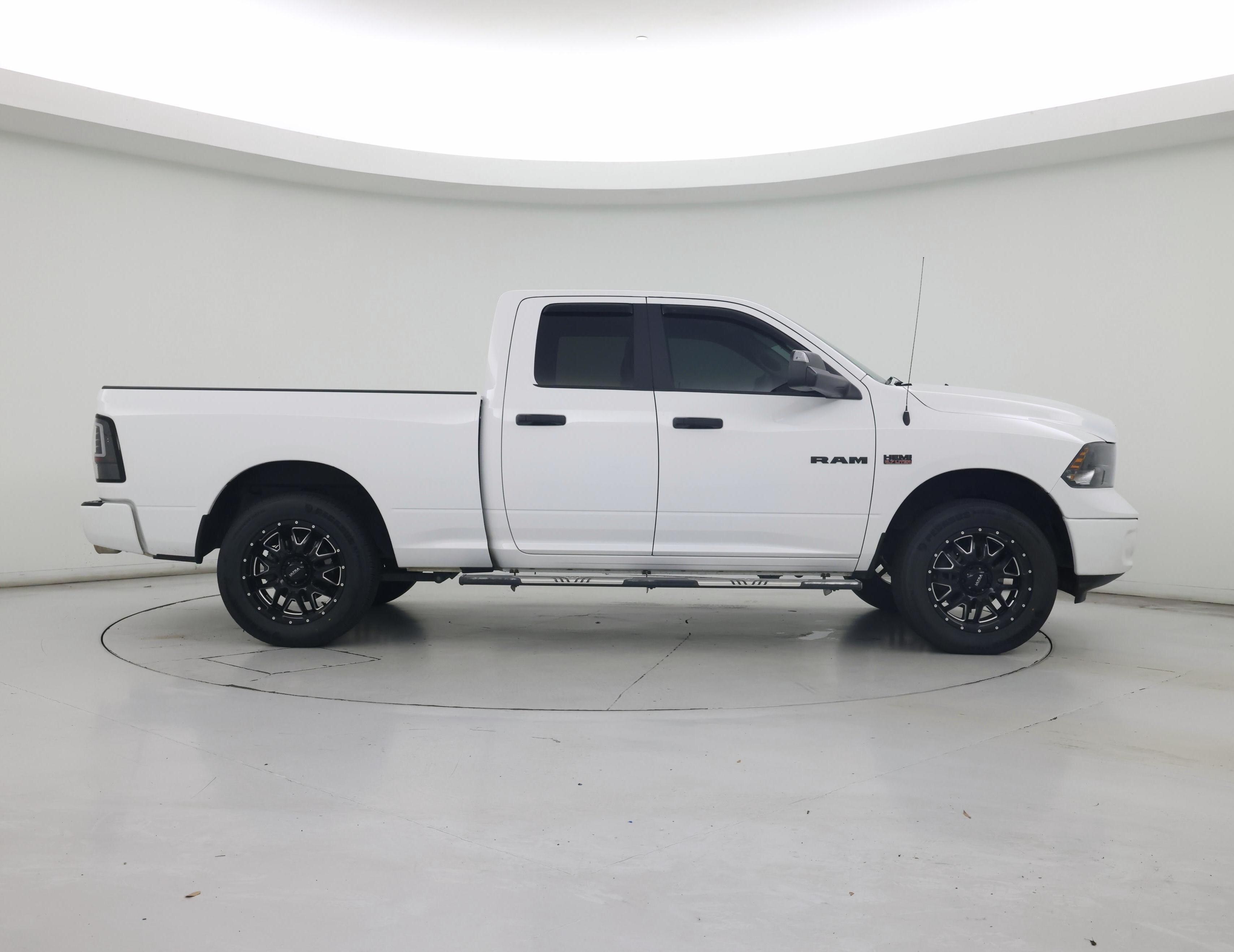 Thumbnail: 2021 RAM 1500 Classic - 7