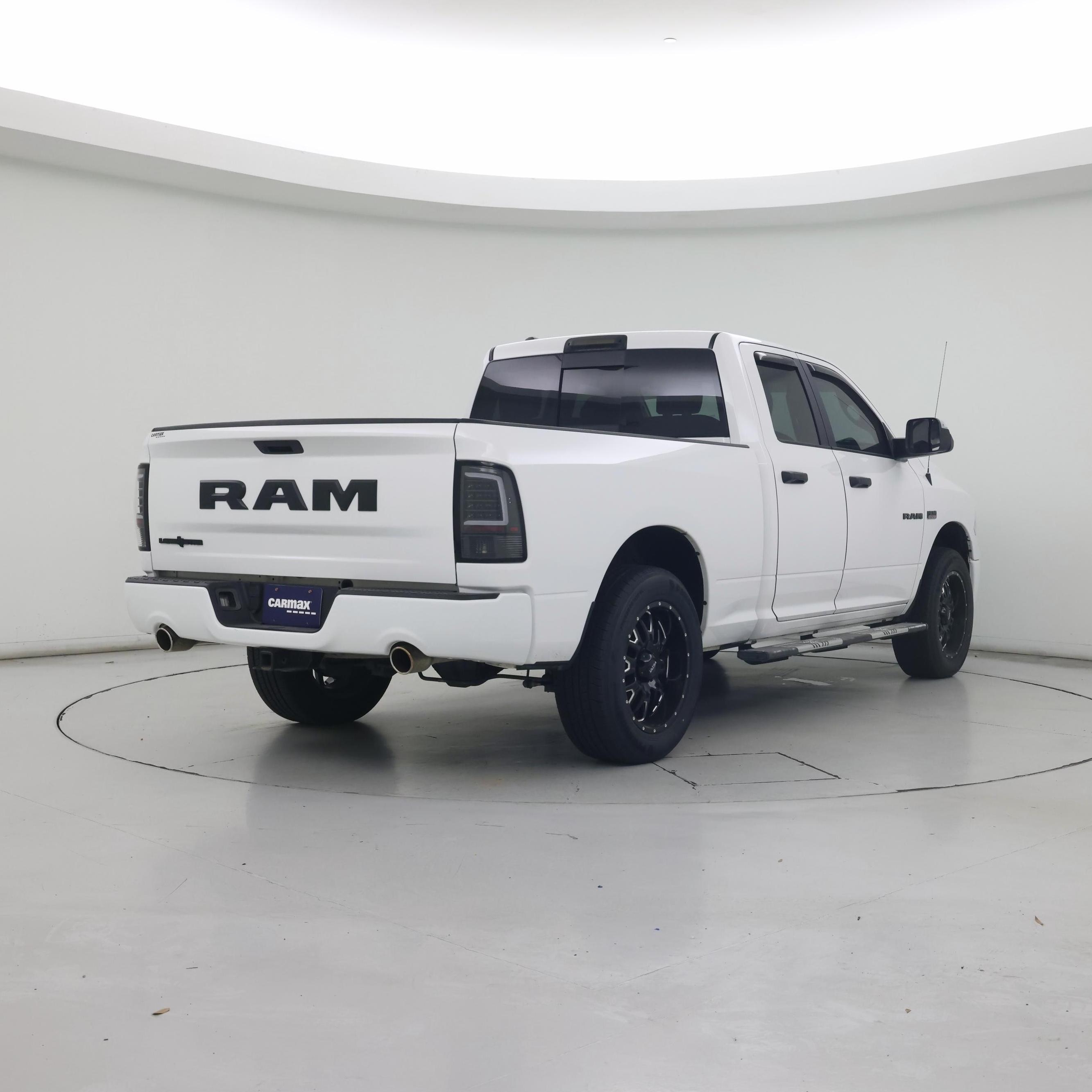 Thumbnail: 2021 RAM 1500 Classic - 8