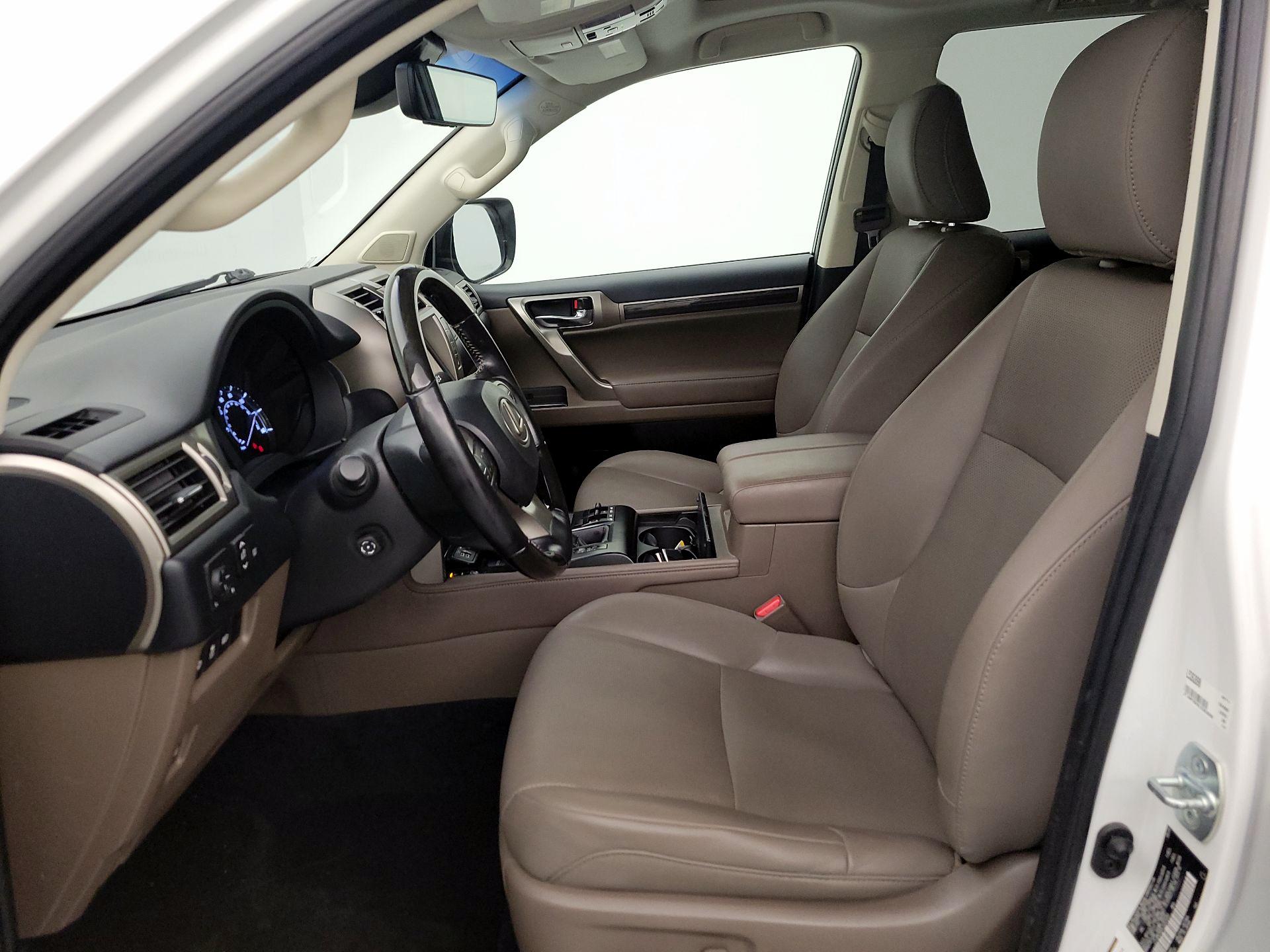 Thumbnail: 2020 Lexus GX - 11