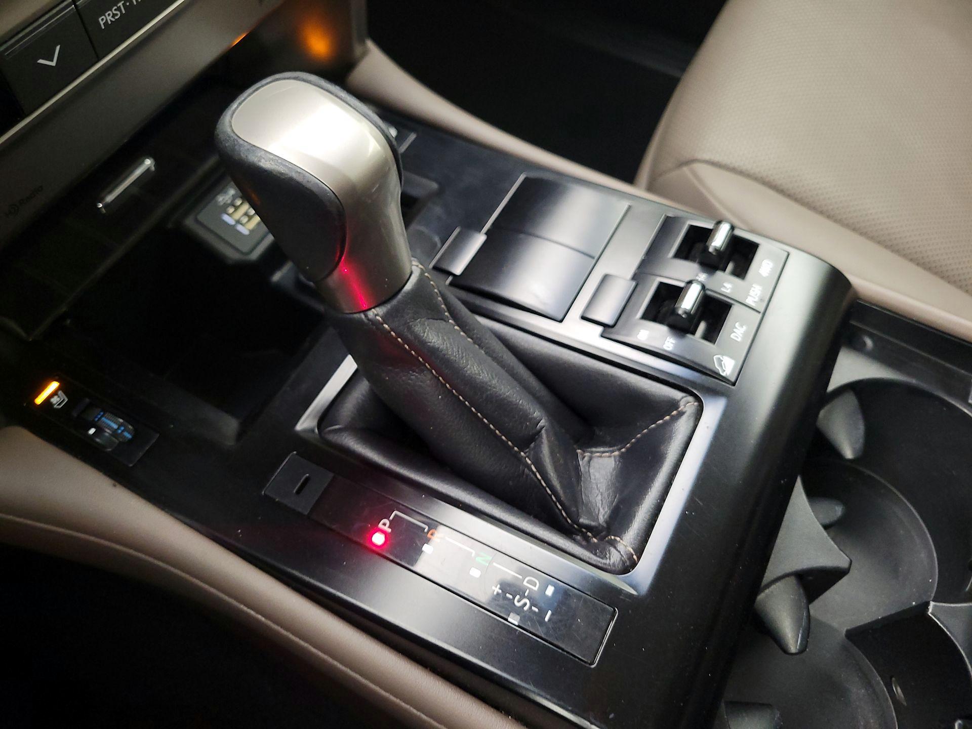 Thumbnail: 2020 Lexus GX - 18