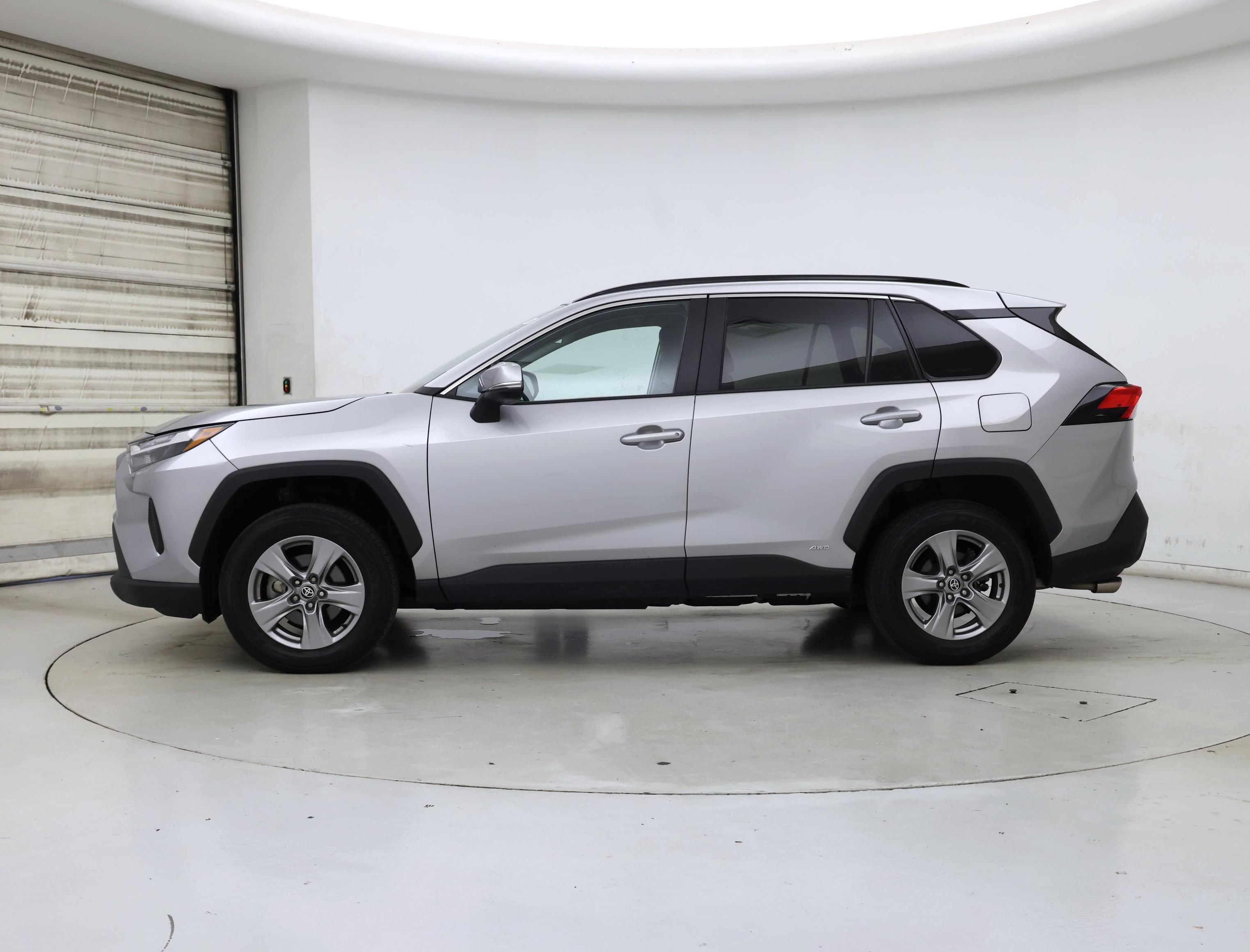 Thumbnail: 2025 Toyota RAV4 - 3