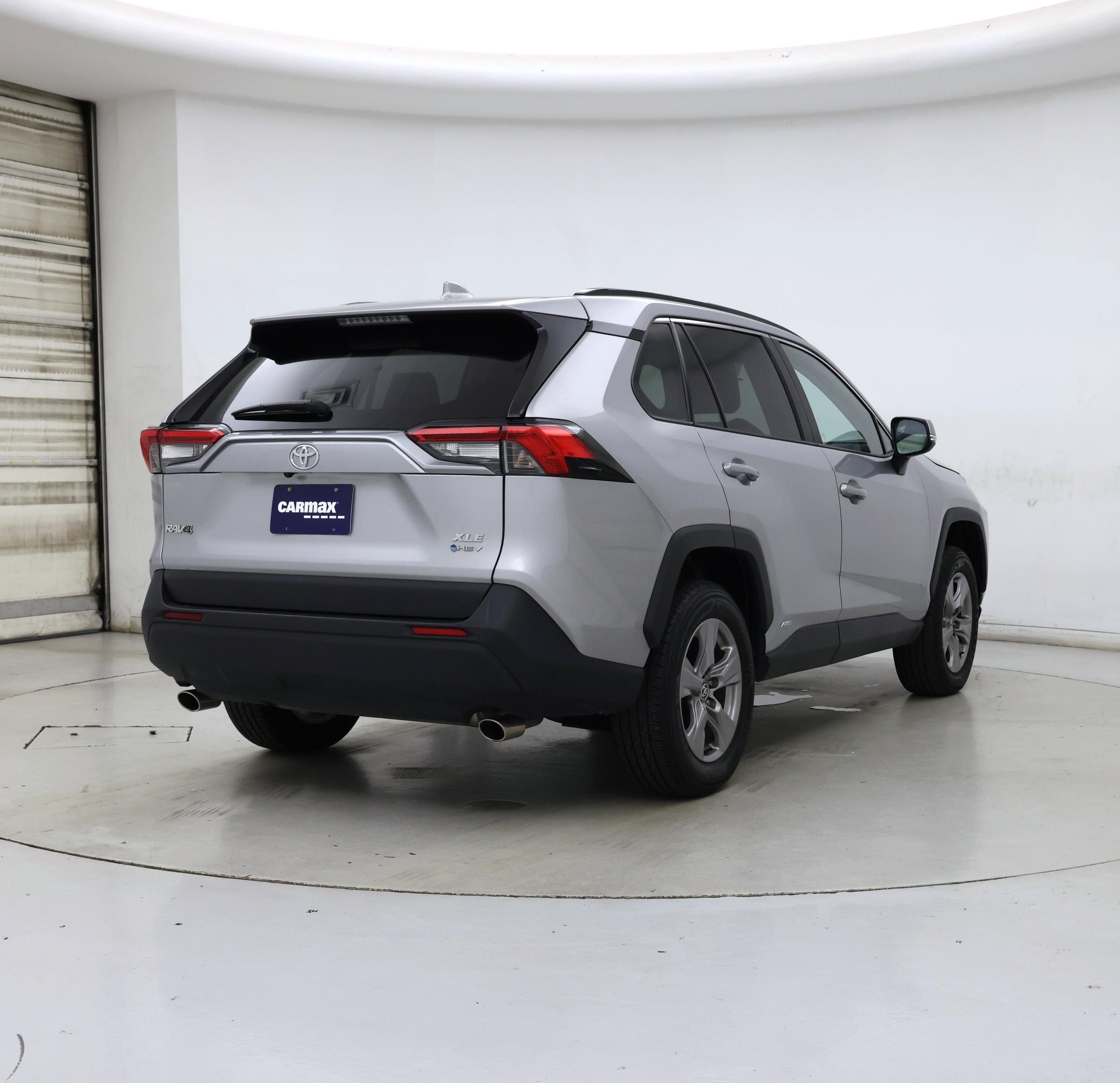 Thumbnail: 2025 Toyota RAV4 - 8