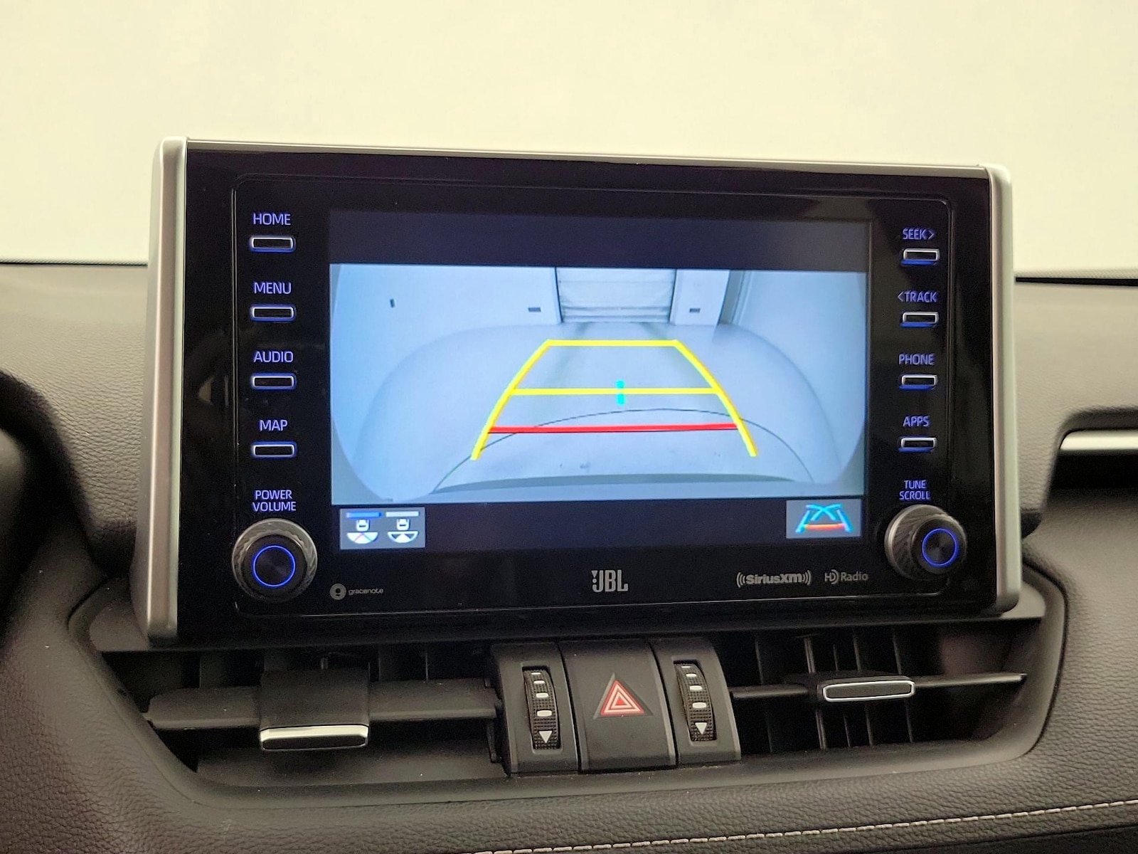 2020 Toyota RAV4 XLE Premium - Photo 15