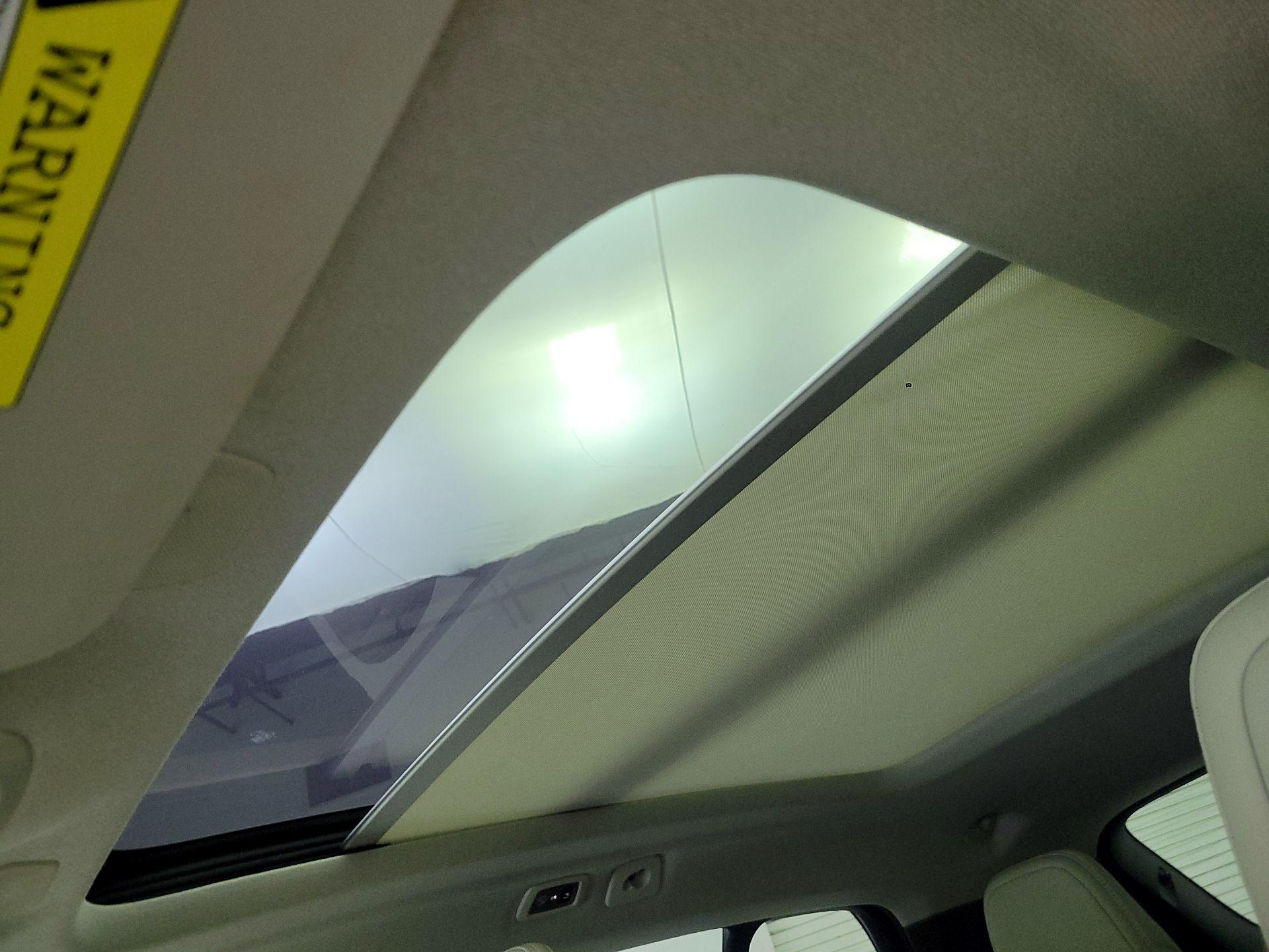 Thumbnail: 2019 Volvo XC40 - 20
