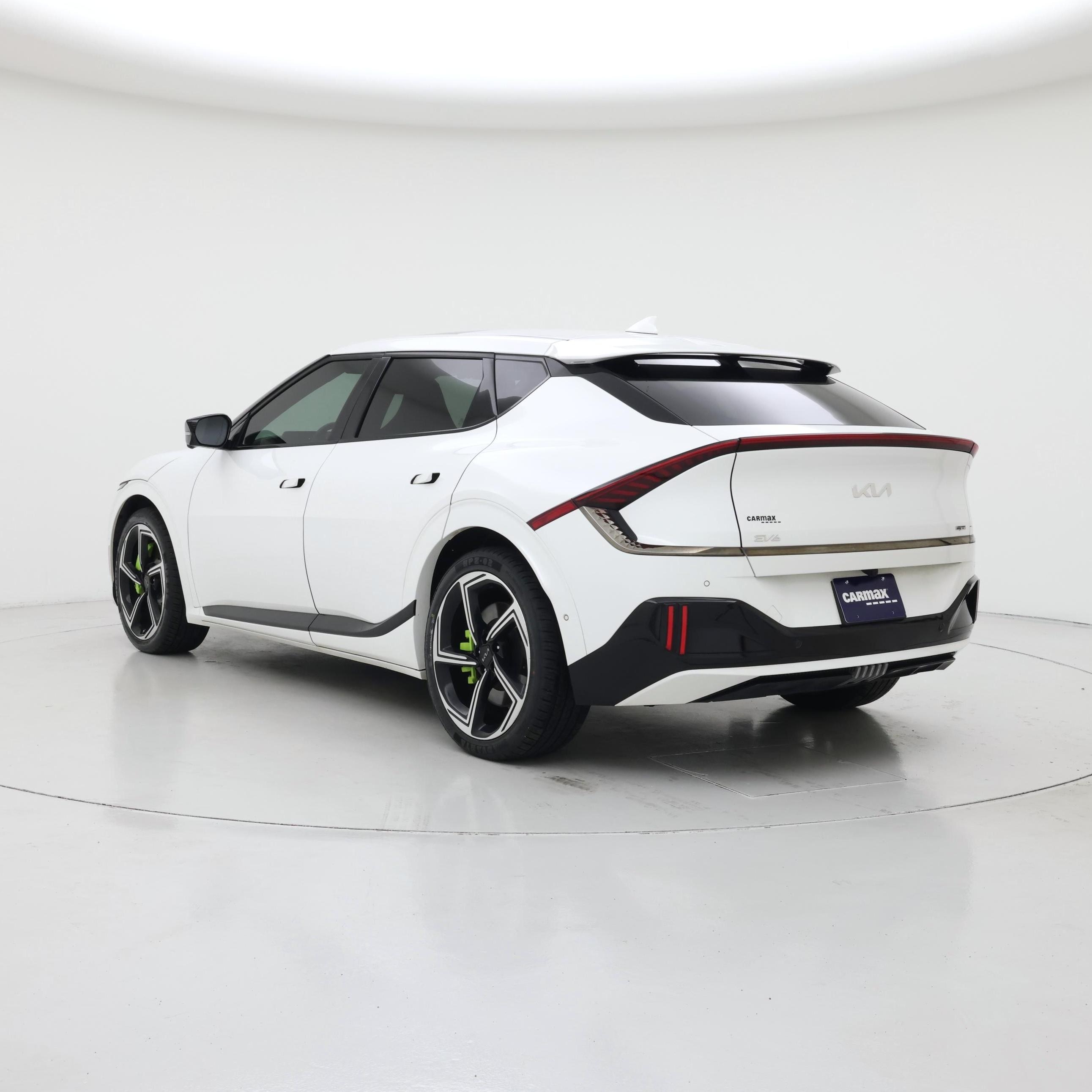 Thumbnail: 2023 Kia EV6 - 2
