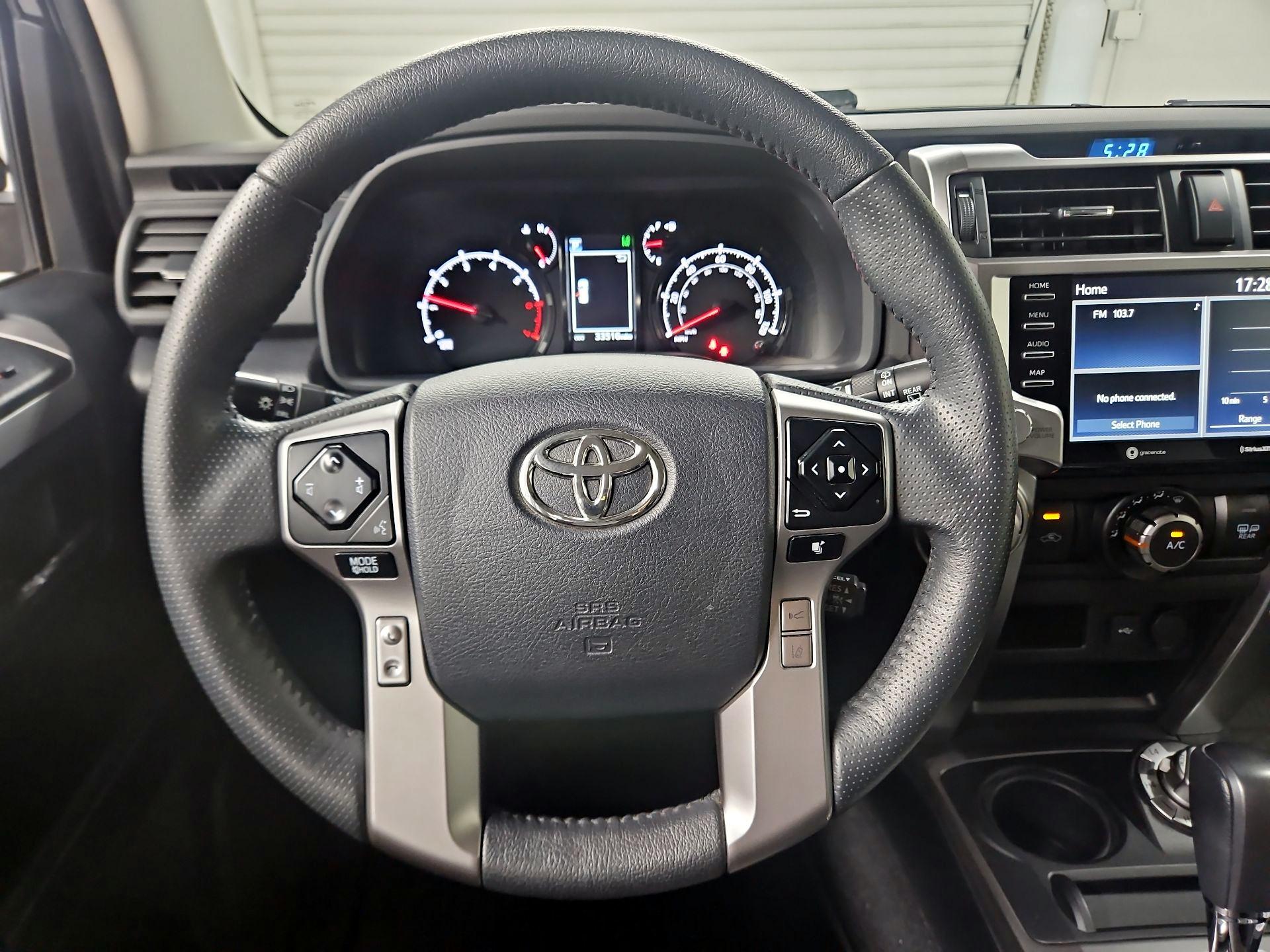 Thumbnail: 2022 Toyota 4Runner - 10