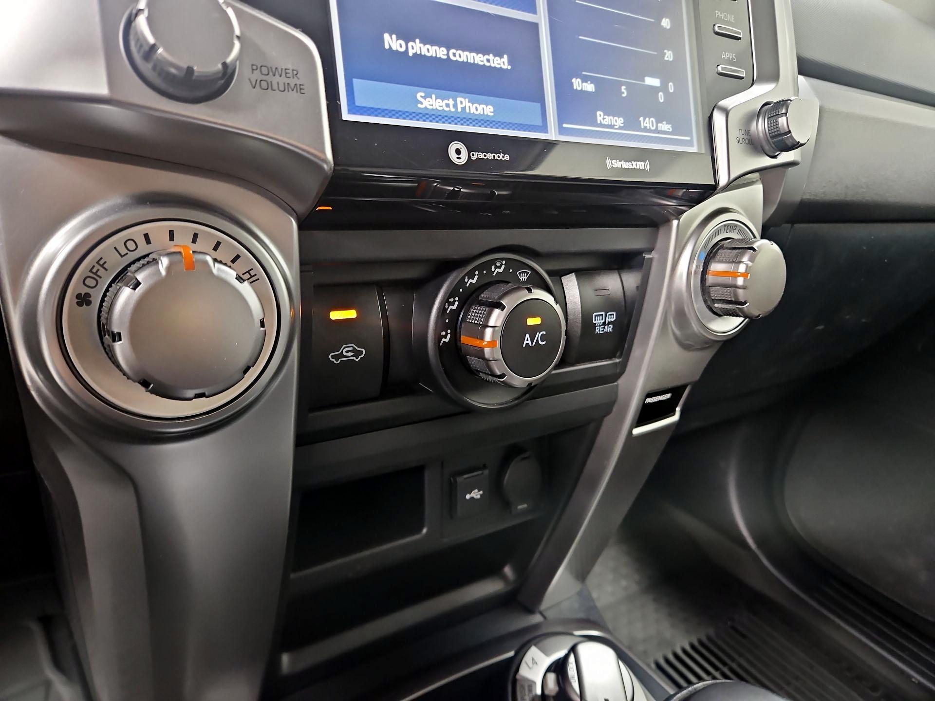 Thumbnail: 2022 Toyota 4Runner - 16