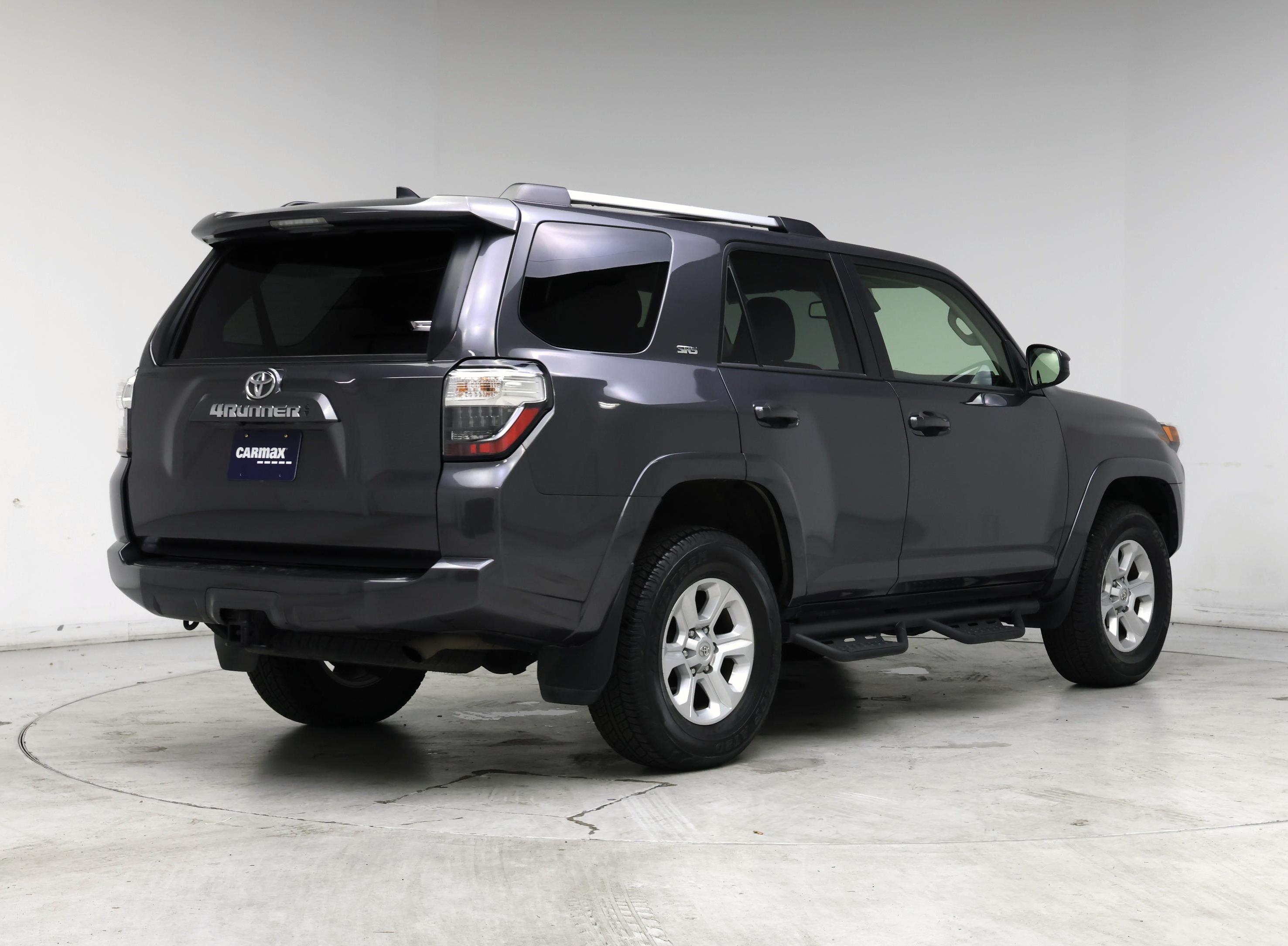 Thumbnail: 2022 Toyota 4Runner - 8