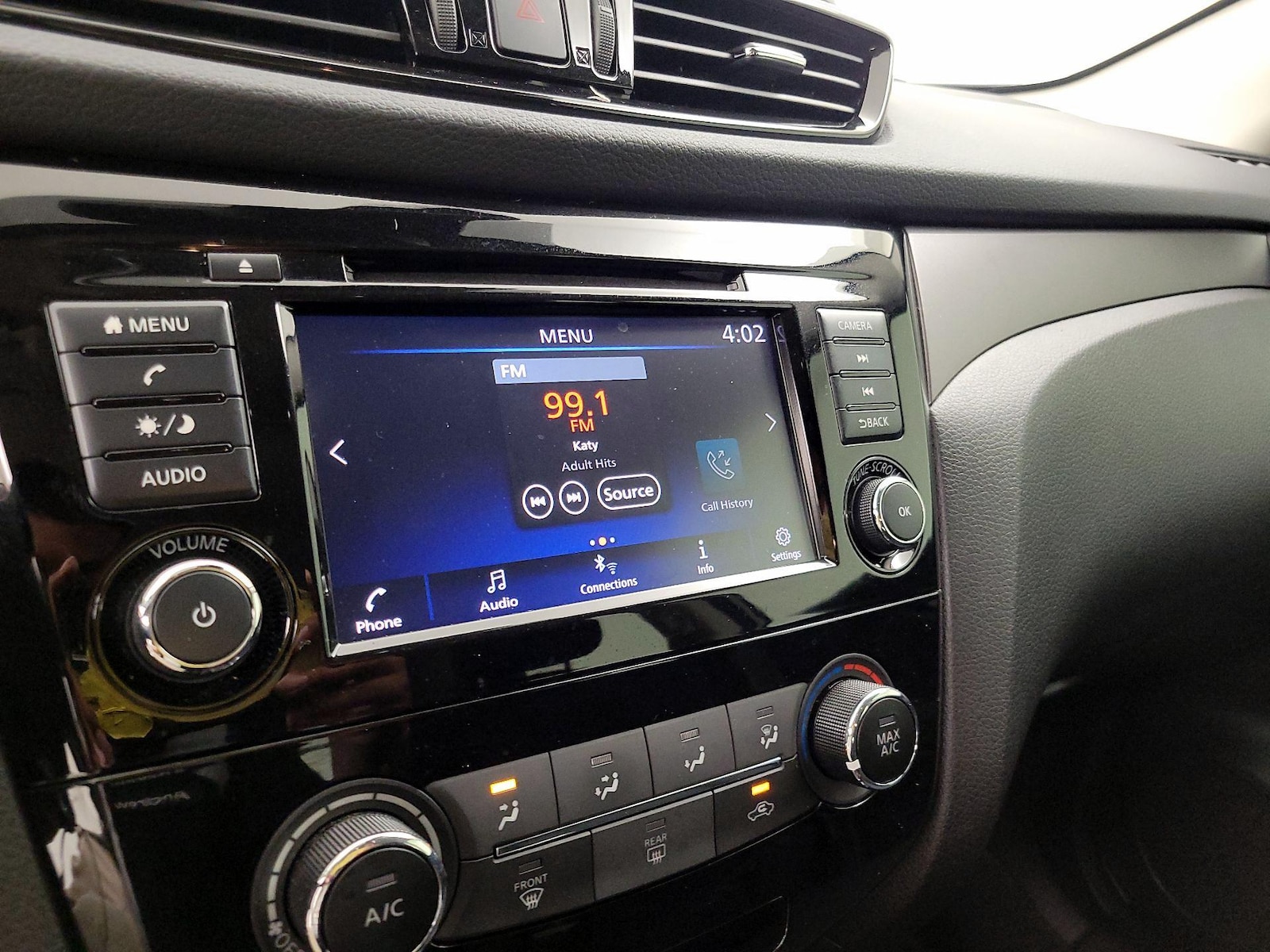 2021 Nissan Rogue Sport S - Photo 16