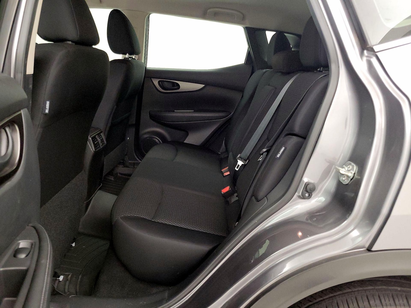 2021 Nissan Rogue Sport S - Photo 20