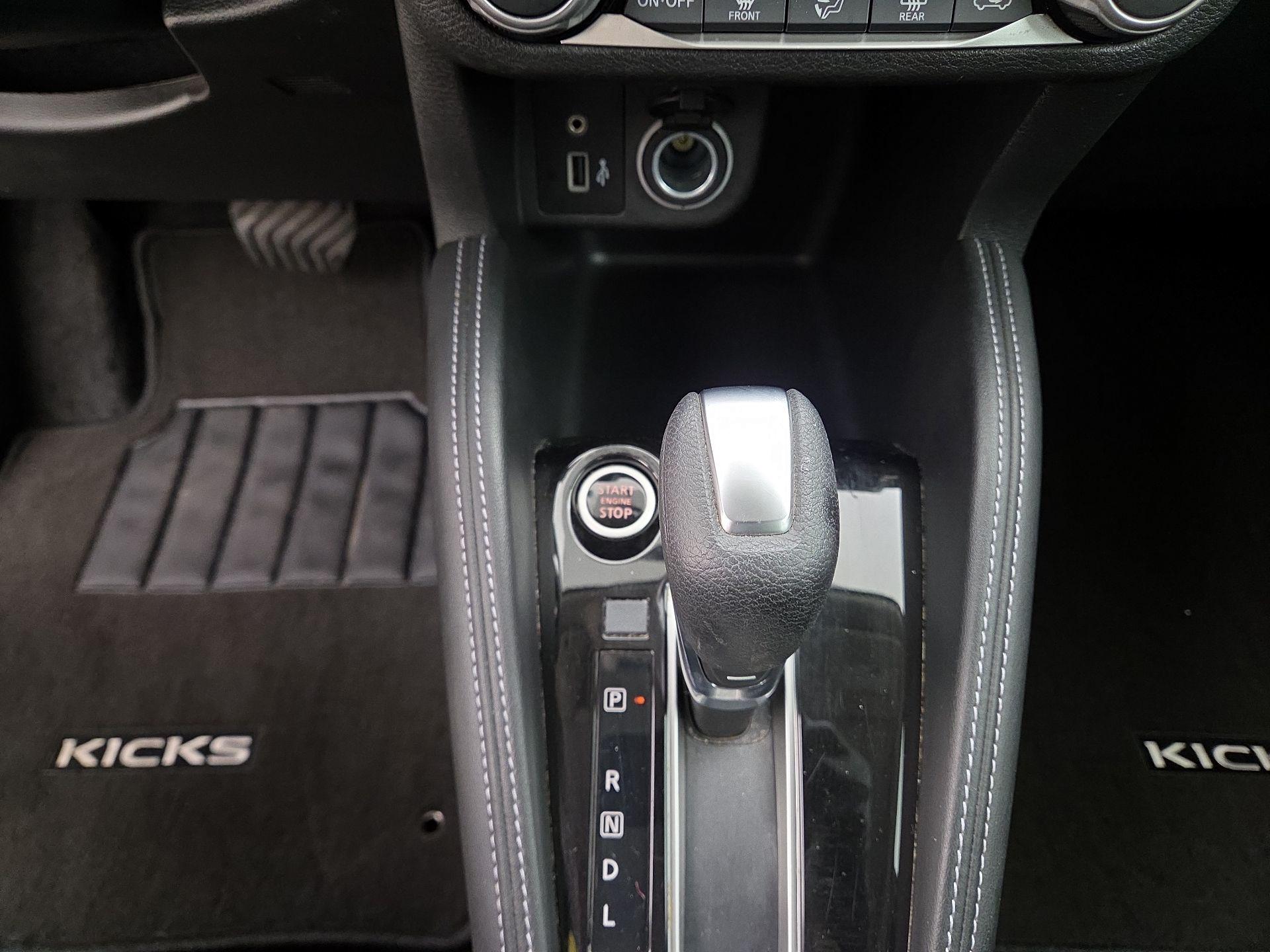 Thumbnail: 2019 Nissan Kicks - 16