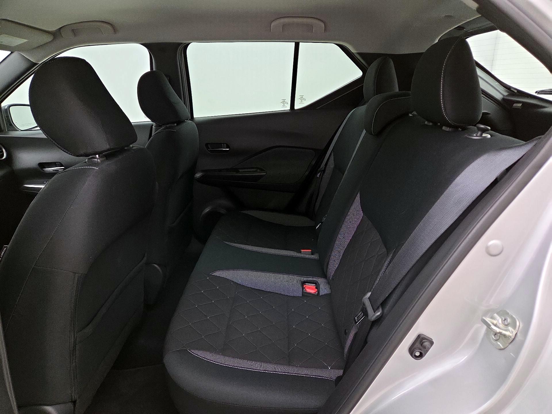 Thumbnail: 2019 Nissan Kicks - 18