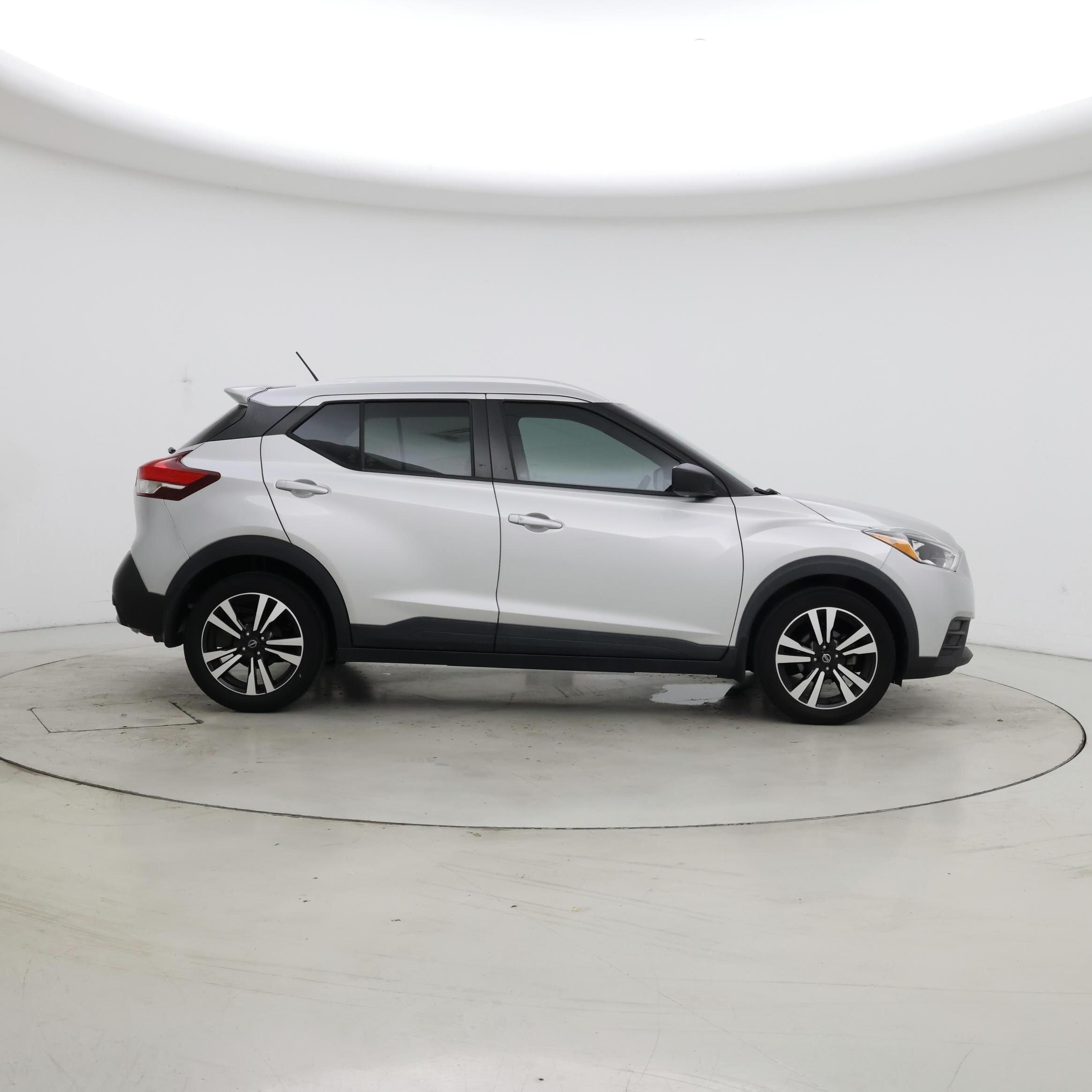 Thumbnail: 2019 Nissan Kicks - 7