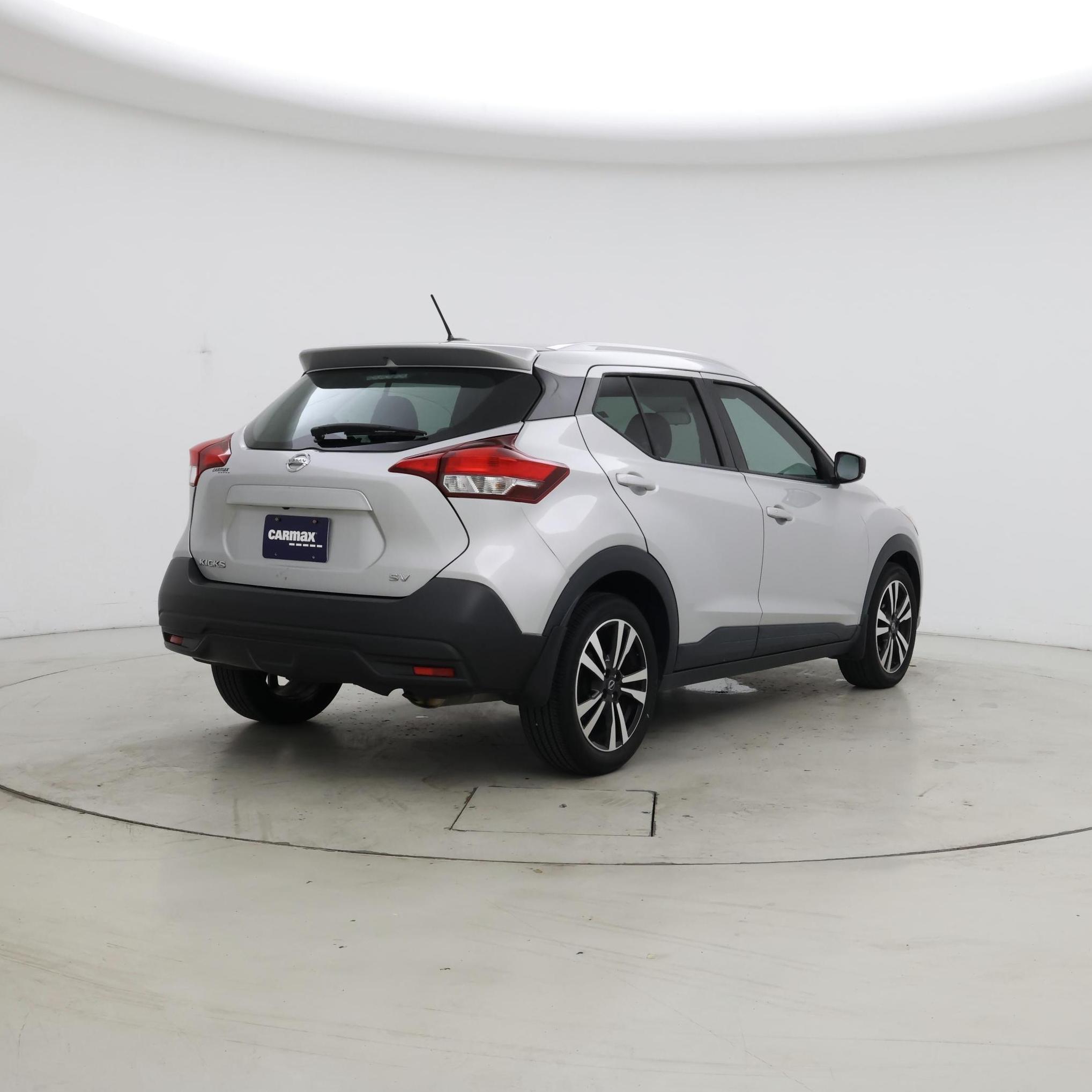 Thumbnail: 2019 Nissan Kicks - 8