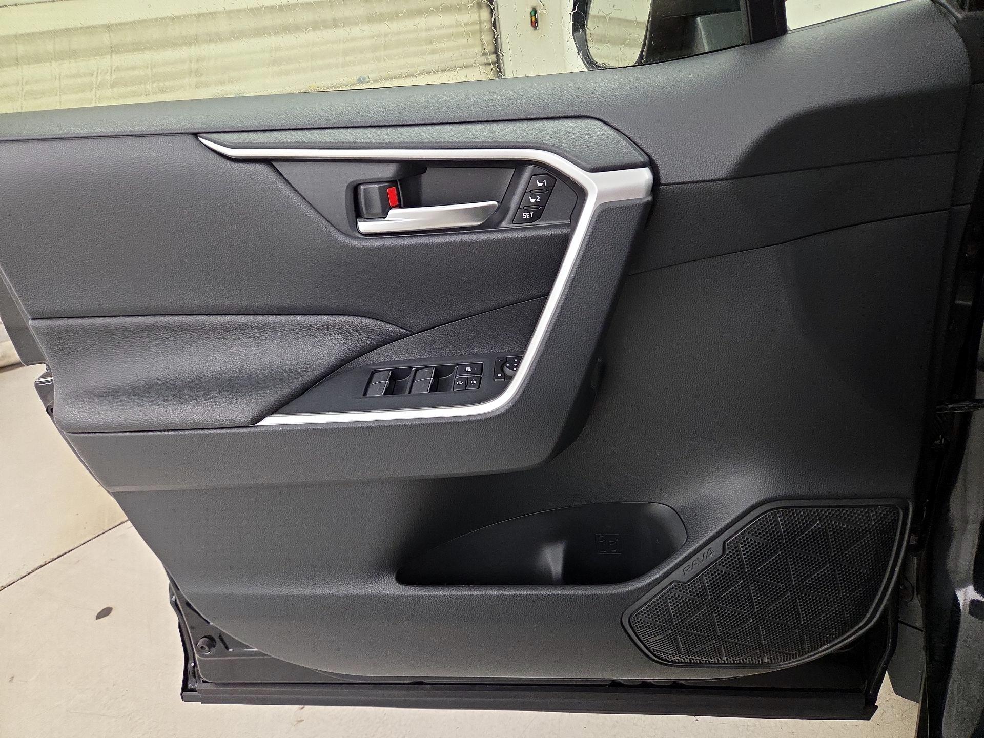 Thumbnail: 2024 Toyota RAV4 - 12
