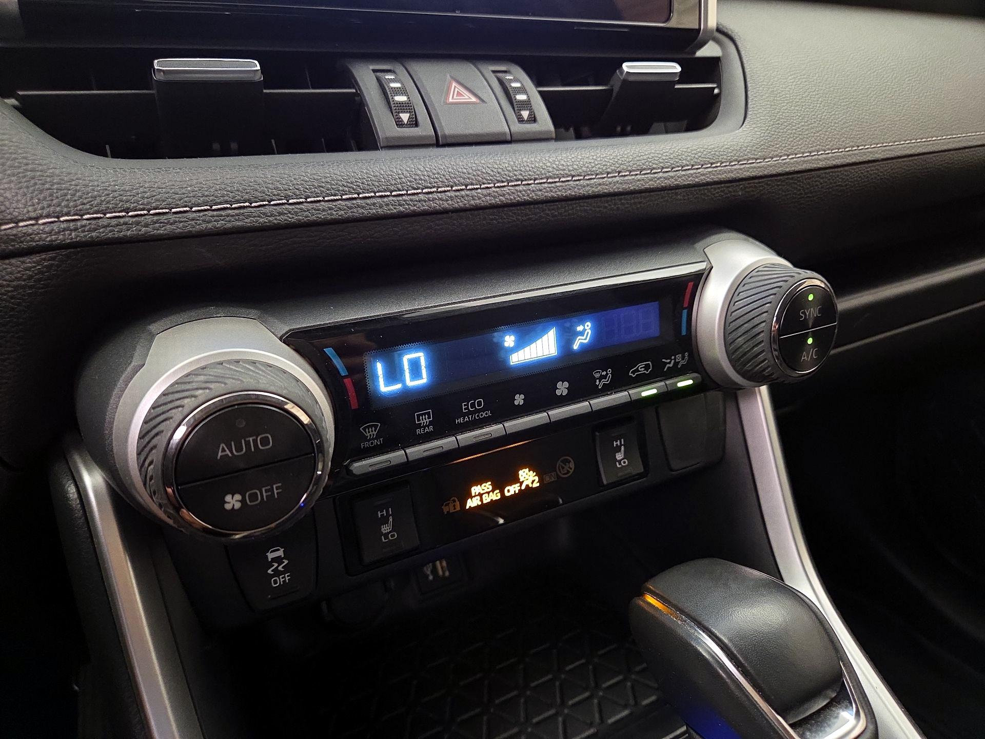 Thumbnail: 2024 Toyota RAV4 - 16