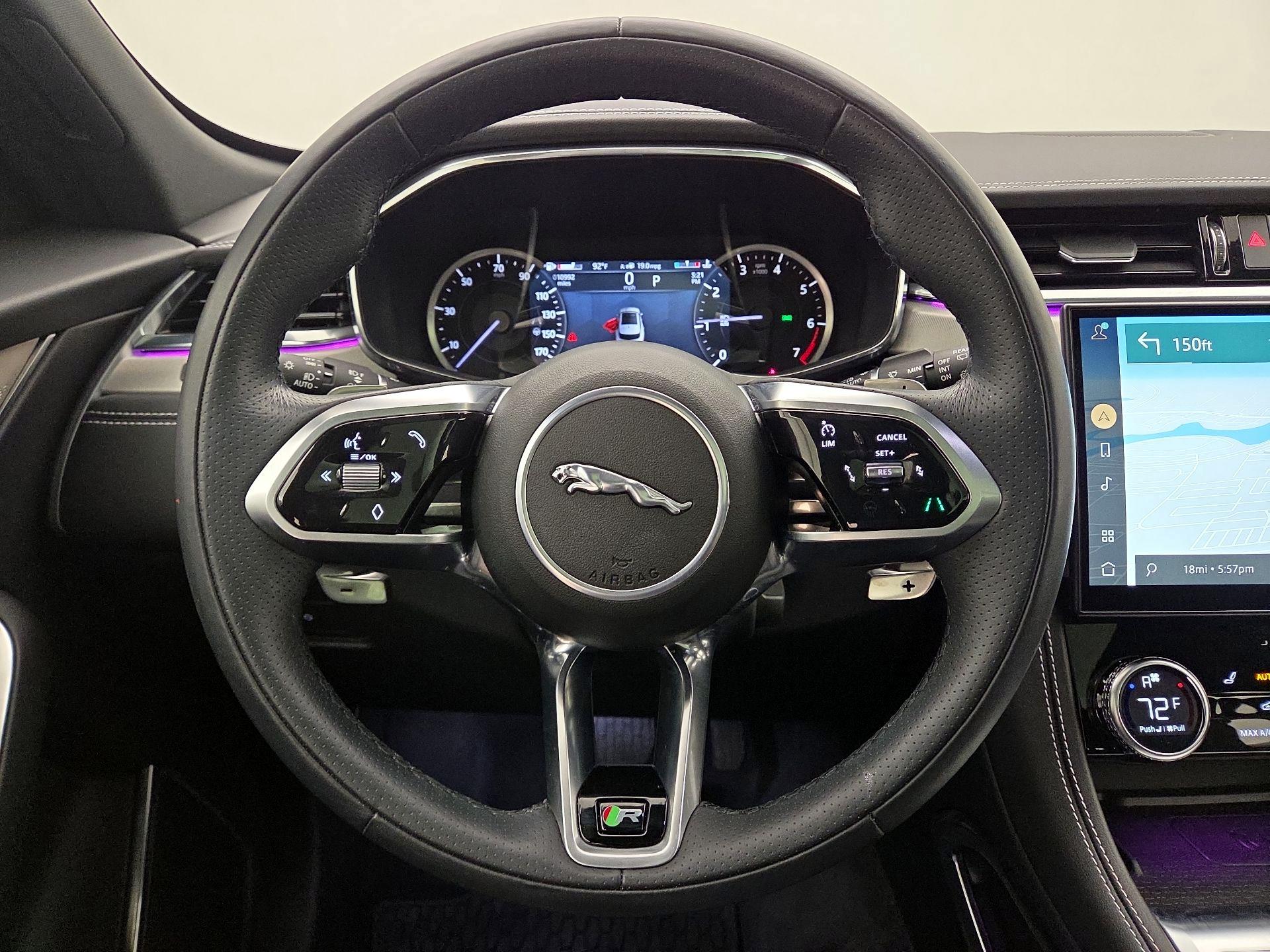 Thumbnail: 2023 Jaguar F-Pace - 10