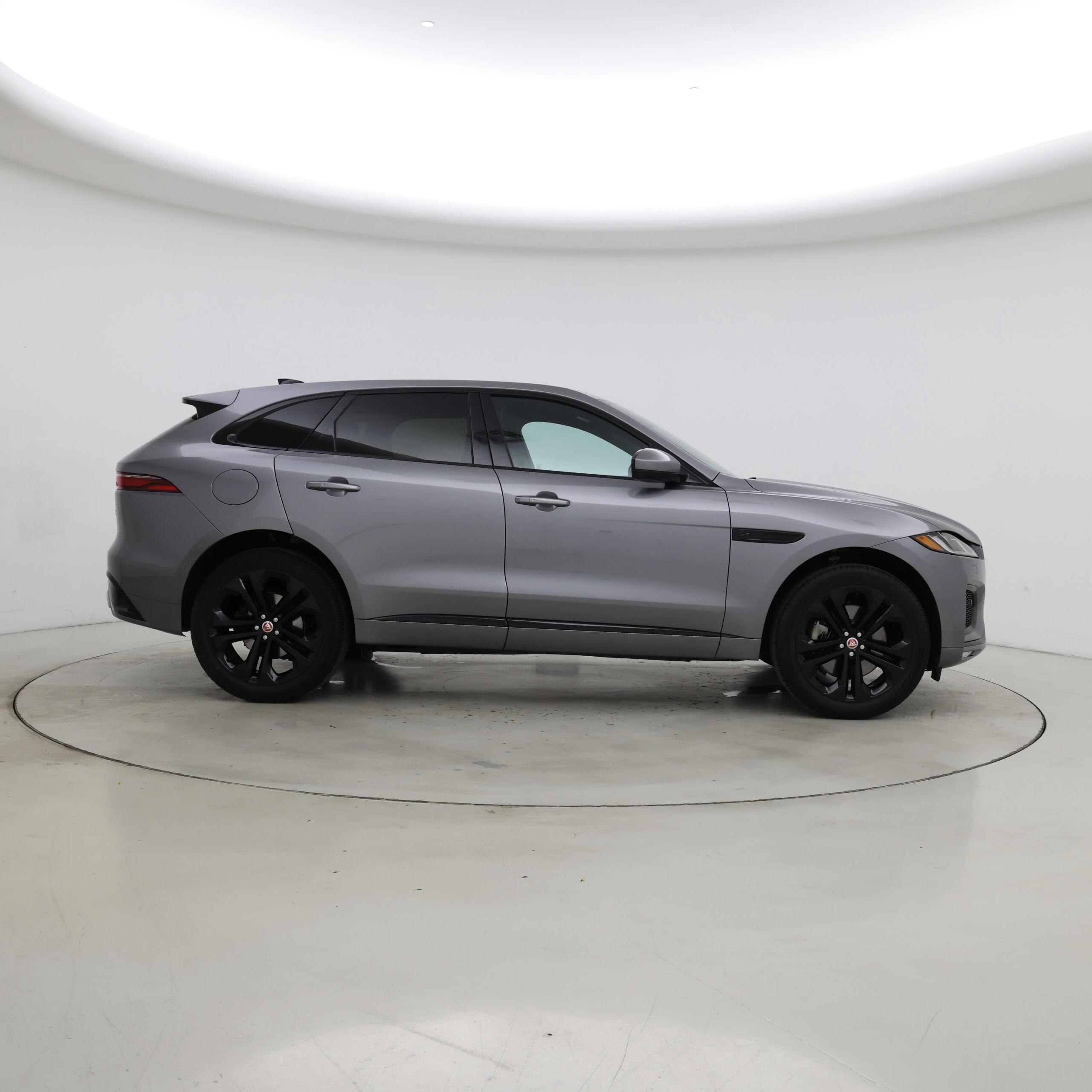 Thumbnail: 2023 Jaguar F-Pace - 7