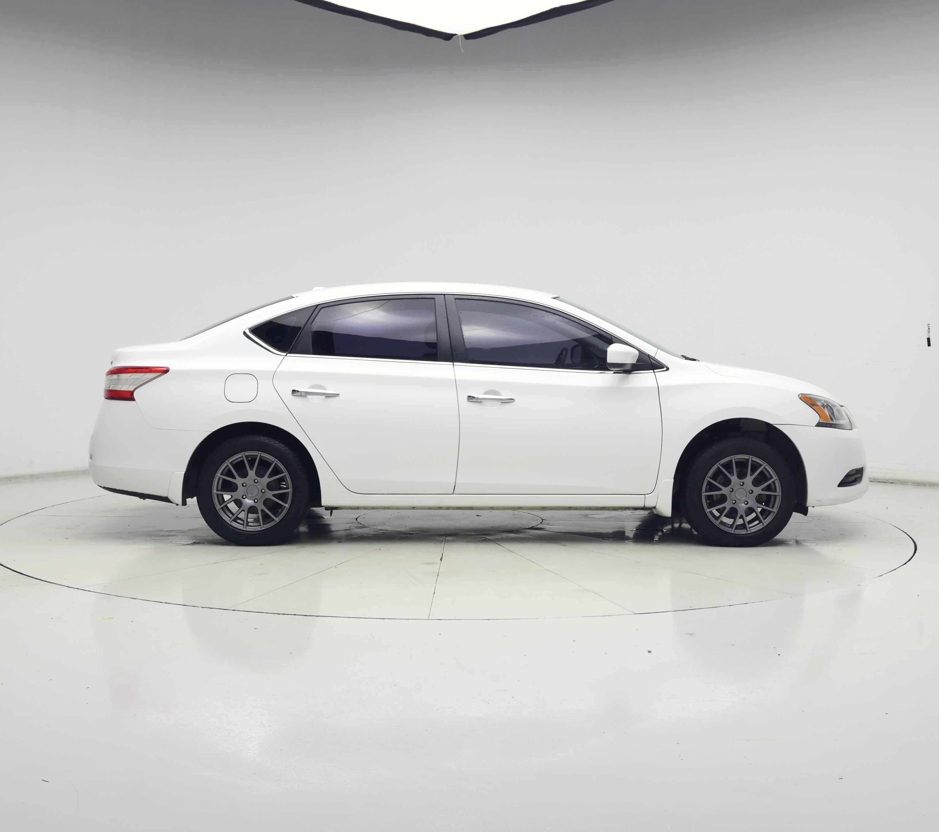 Thumbnail: 2015 Nissan Sentra - 7