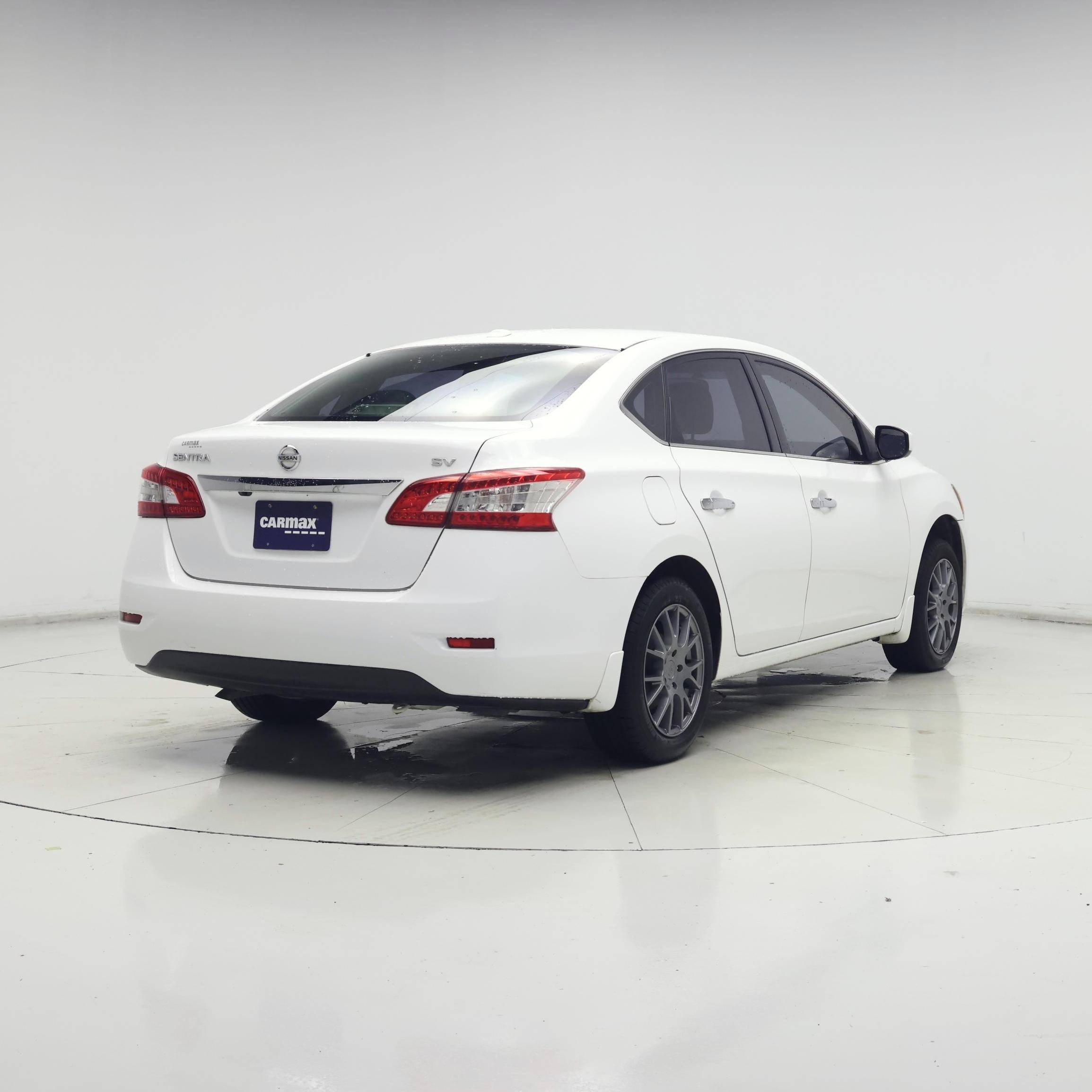 Thumbnail: 2015 Nissan Sentra - 8