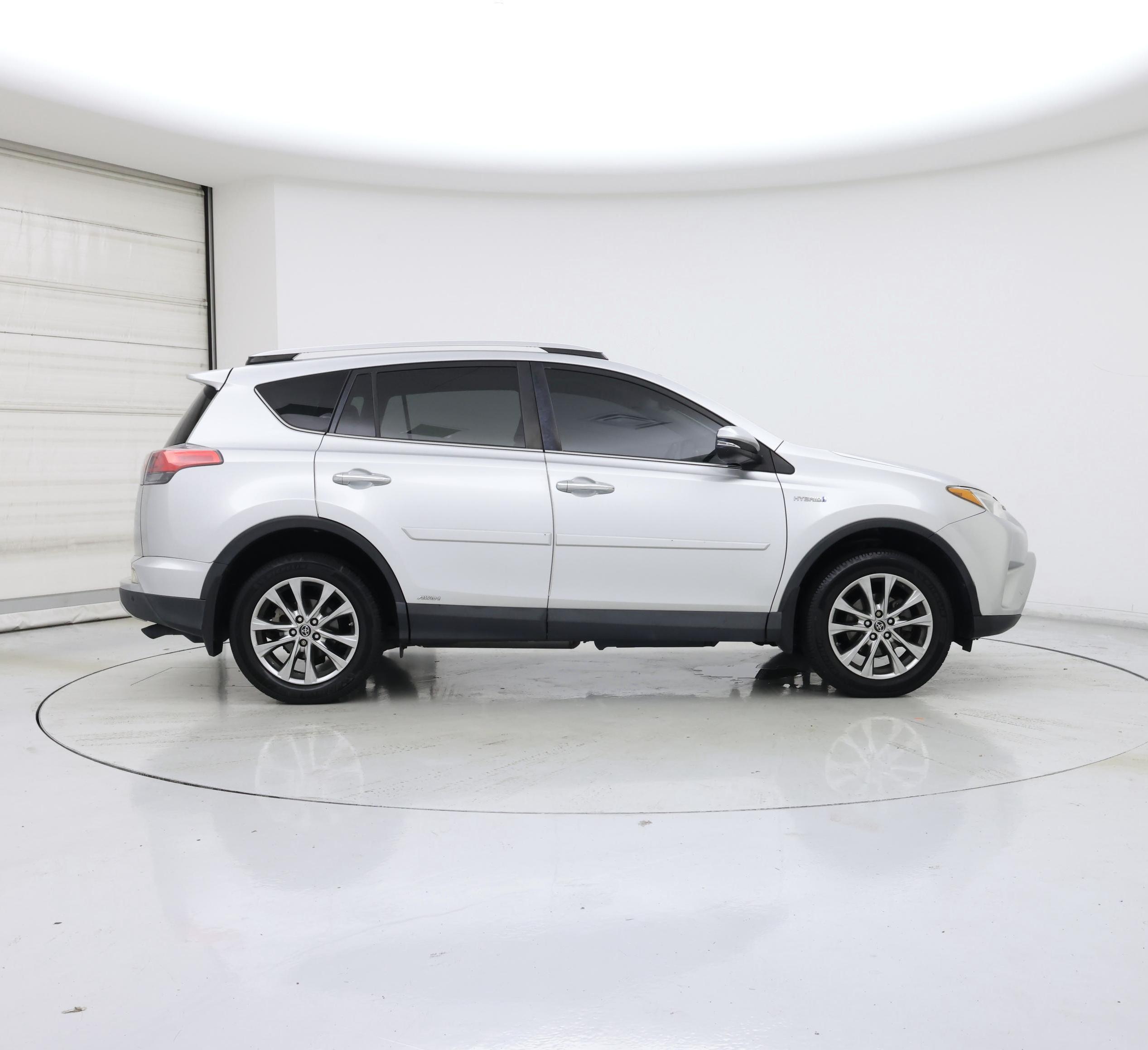 Thumbnail: 2016 Toyota RAV4 - 7