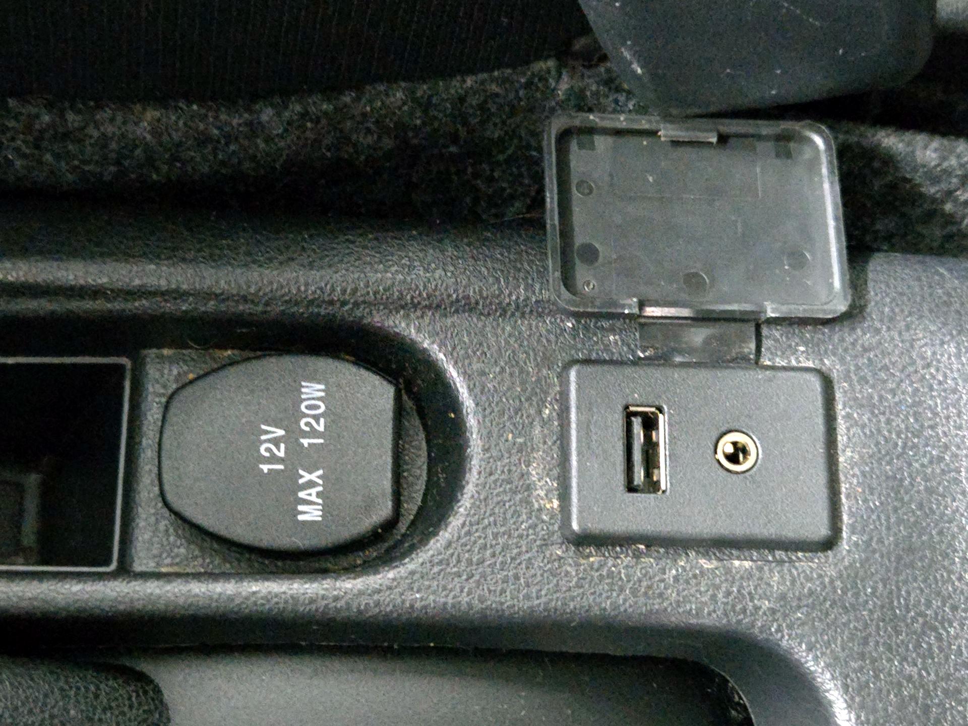 Thumbnail: 2016 Nissan Versa Note - 18