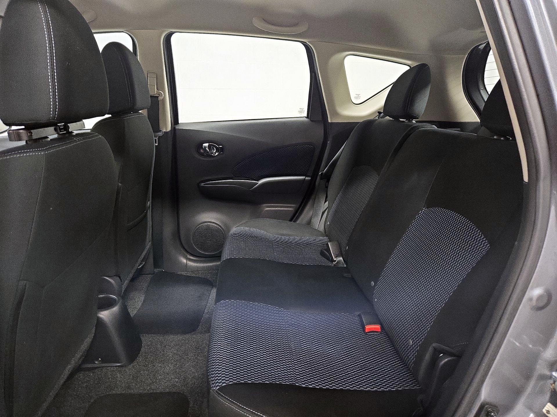 Thumbnail: 2016 Nissan Versa Note - 19
