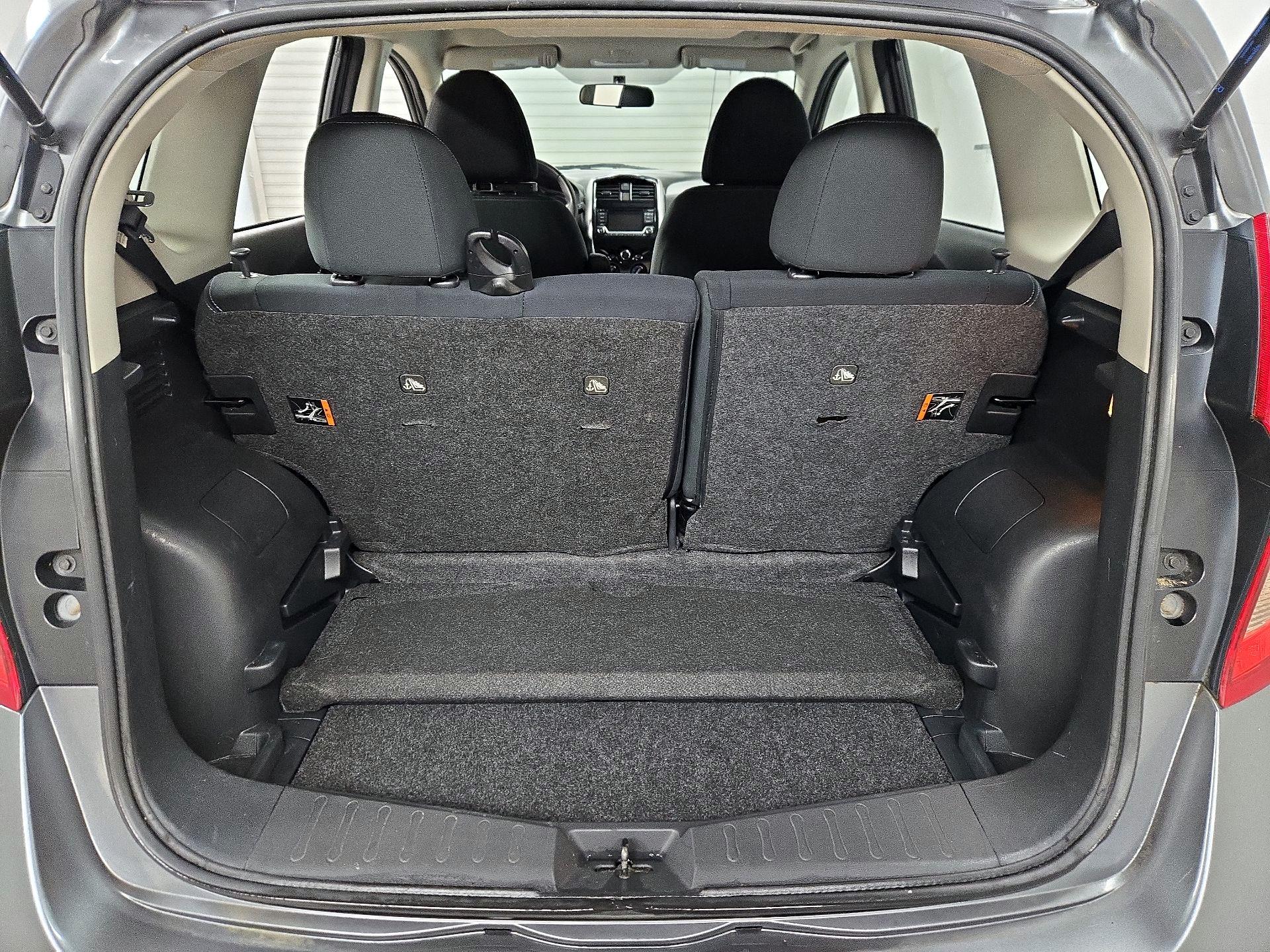 Thumbnail: 2016 Nissan Versa Note - 20