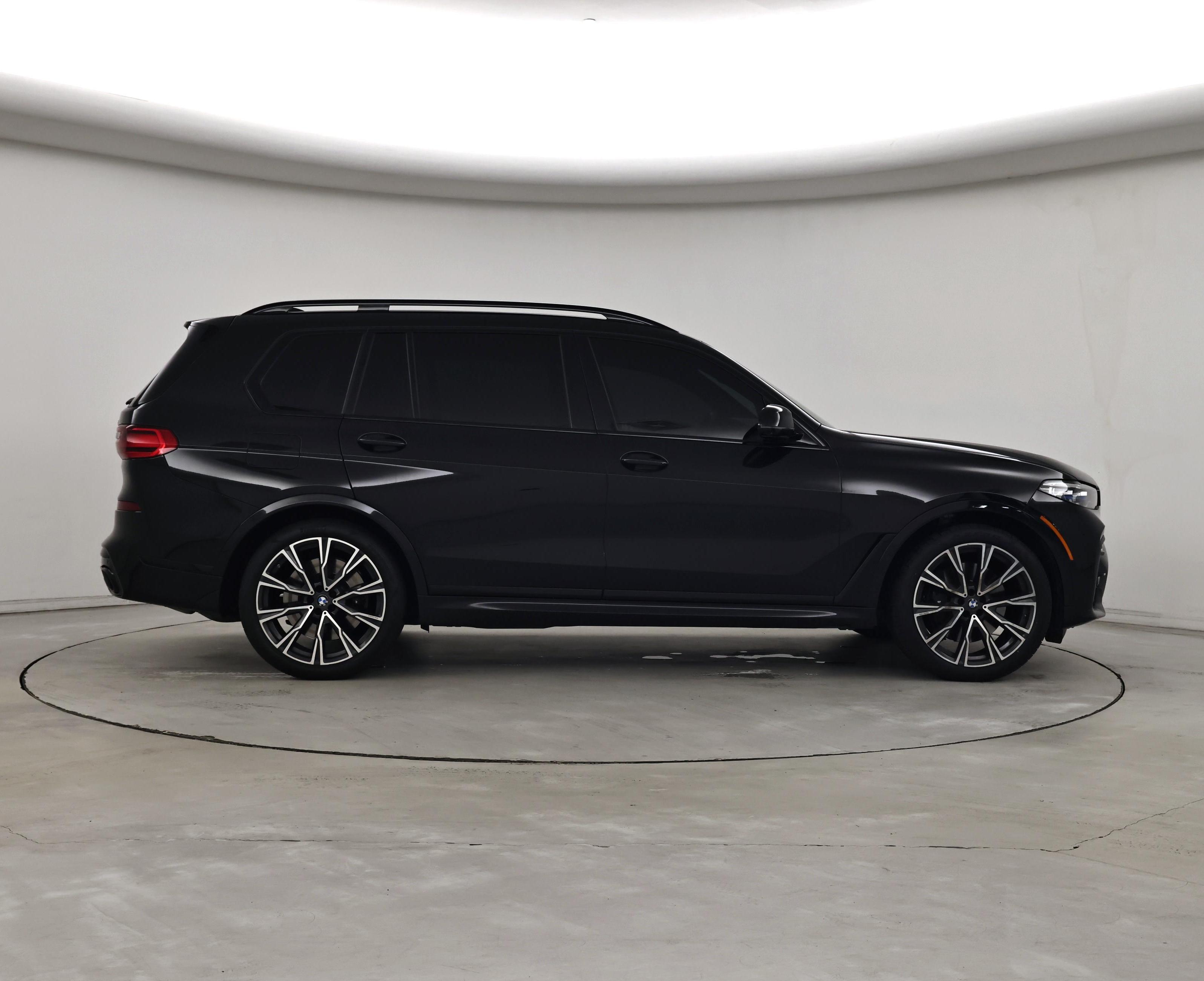 Thumbnail: 2022 BMW X7 - 7