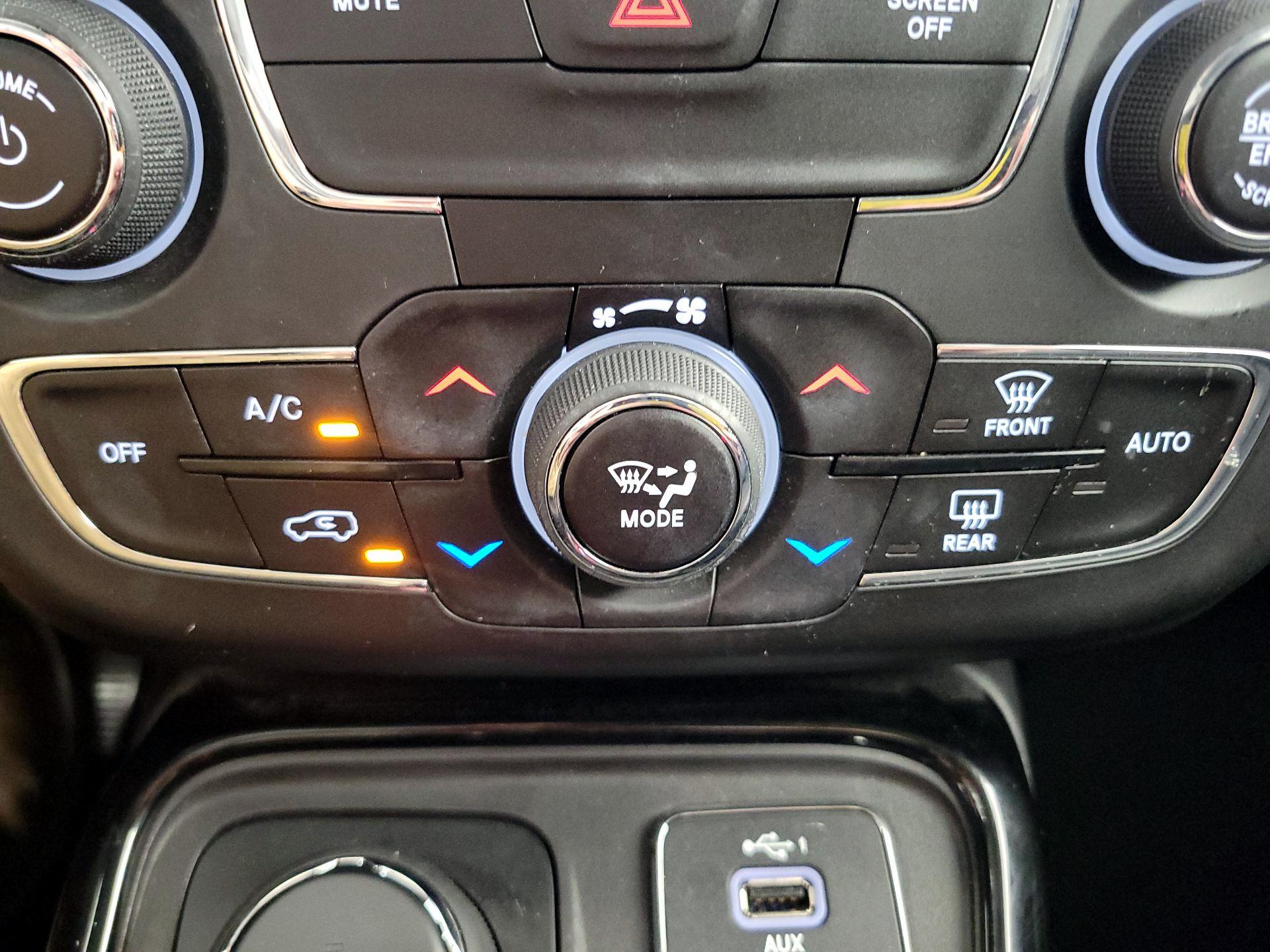 Thumbnail: 2019 Jeep Compass - 16