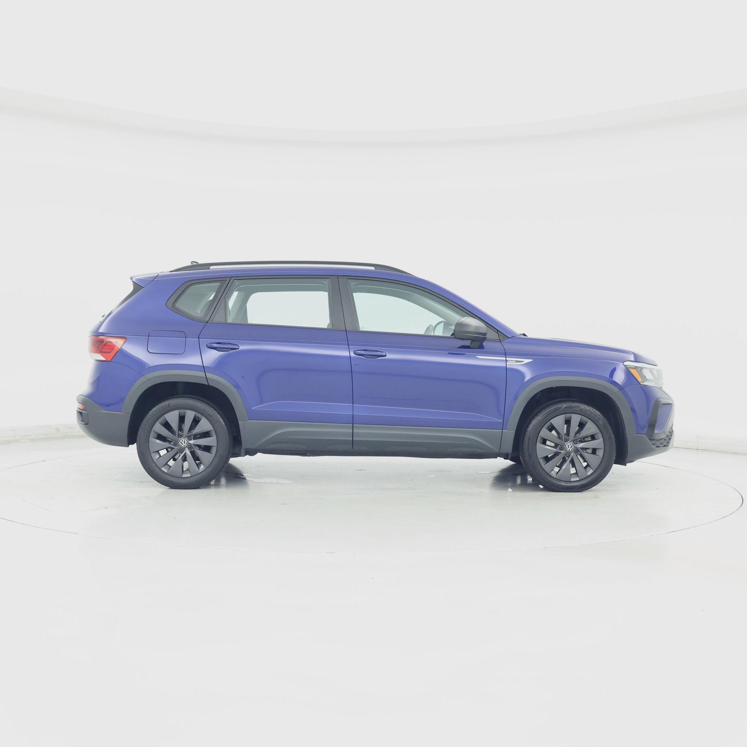Thumbnail: 2023 Volkswagen Taos - 7