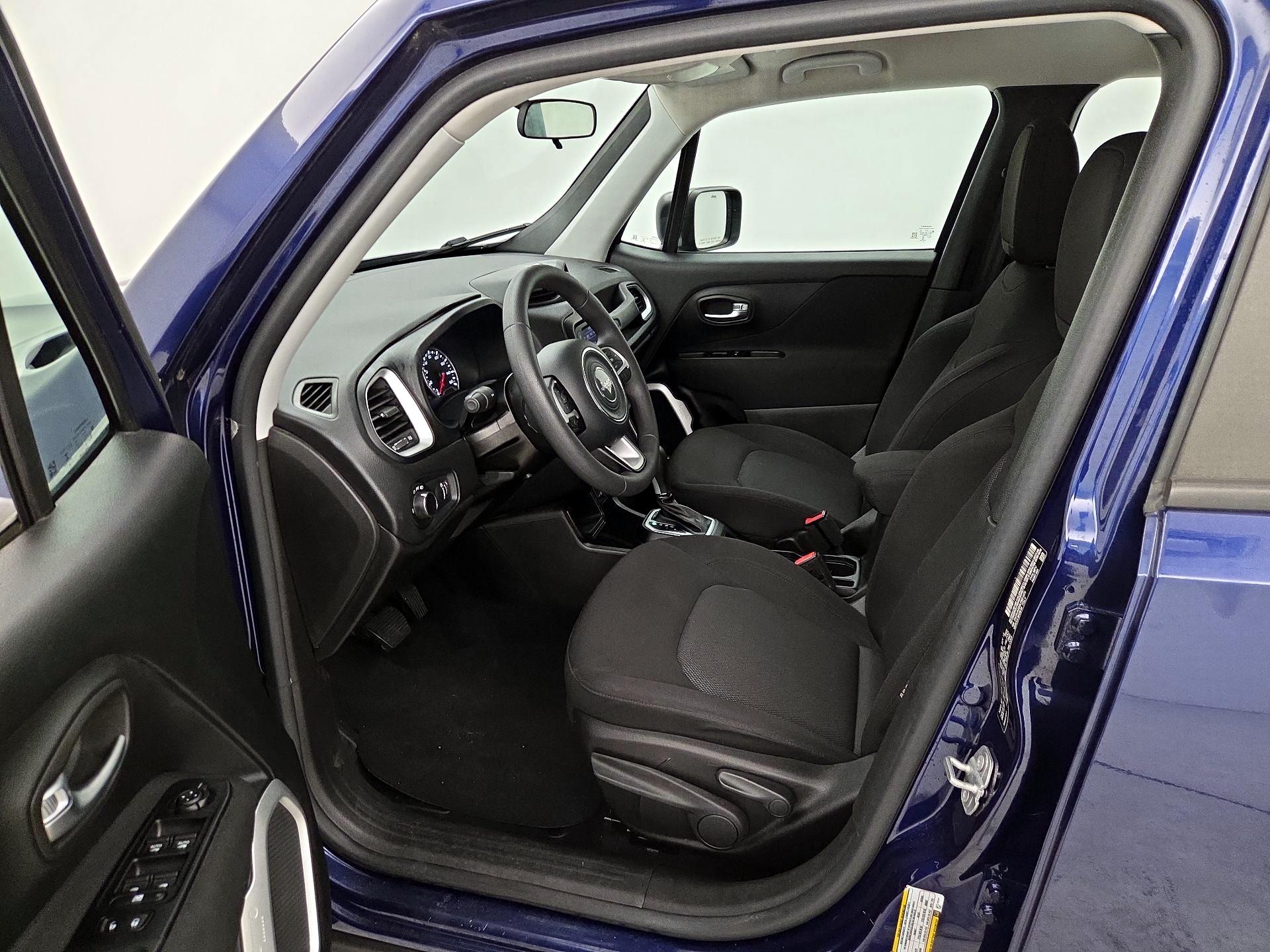 Thumbnail: 2020 Jeep Renegade - 11